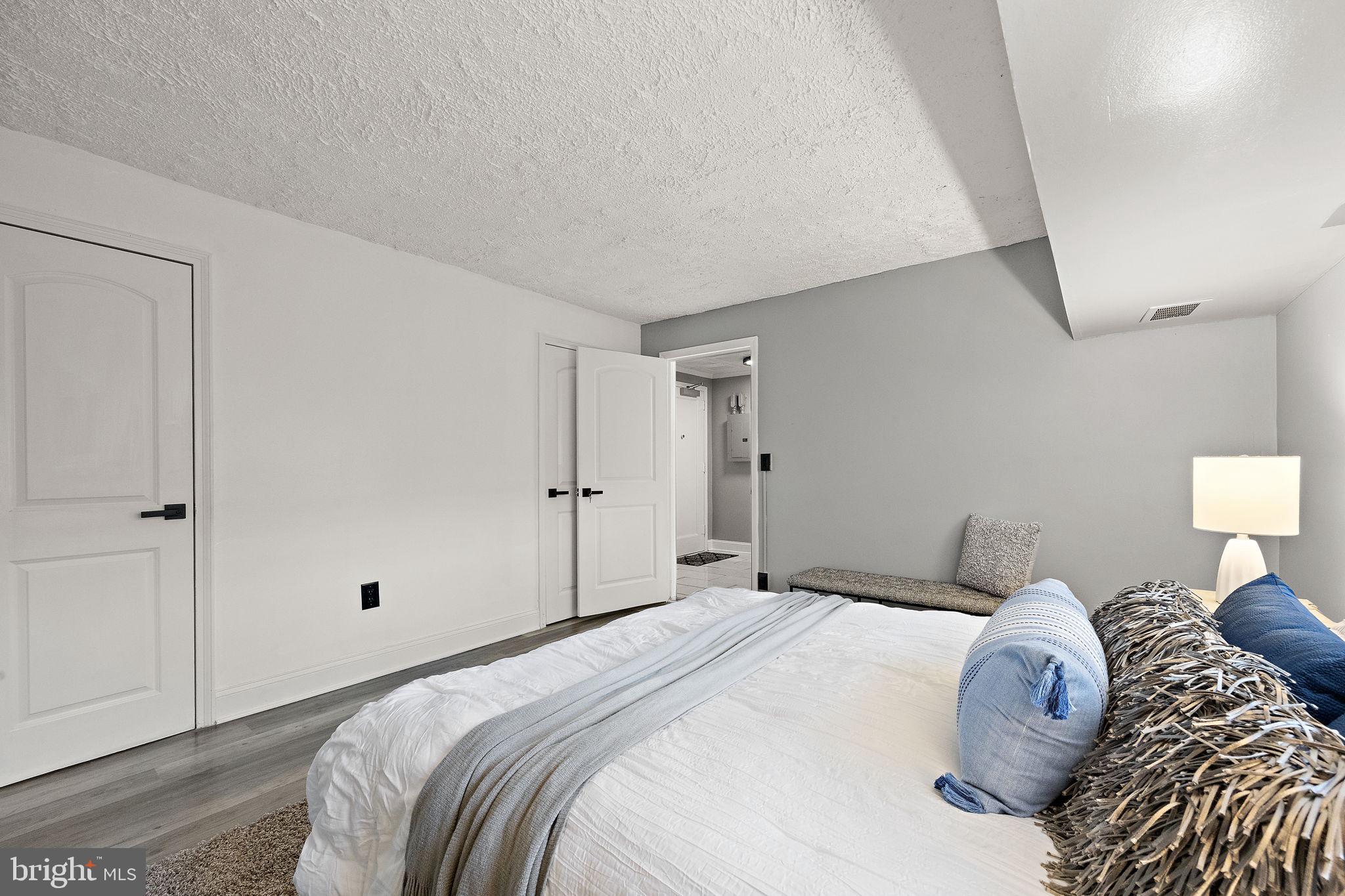 TROLLEY SQUARE - Residential