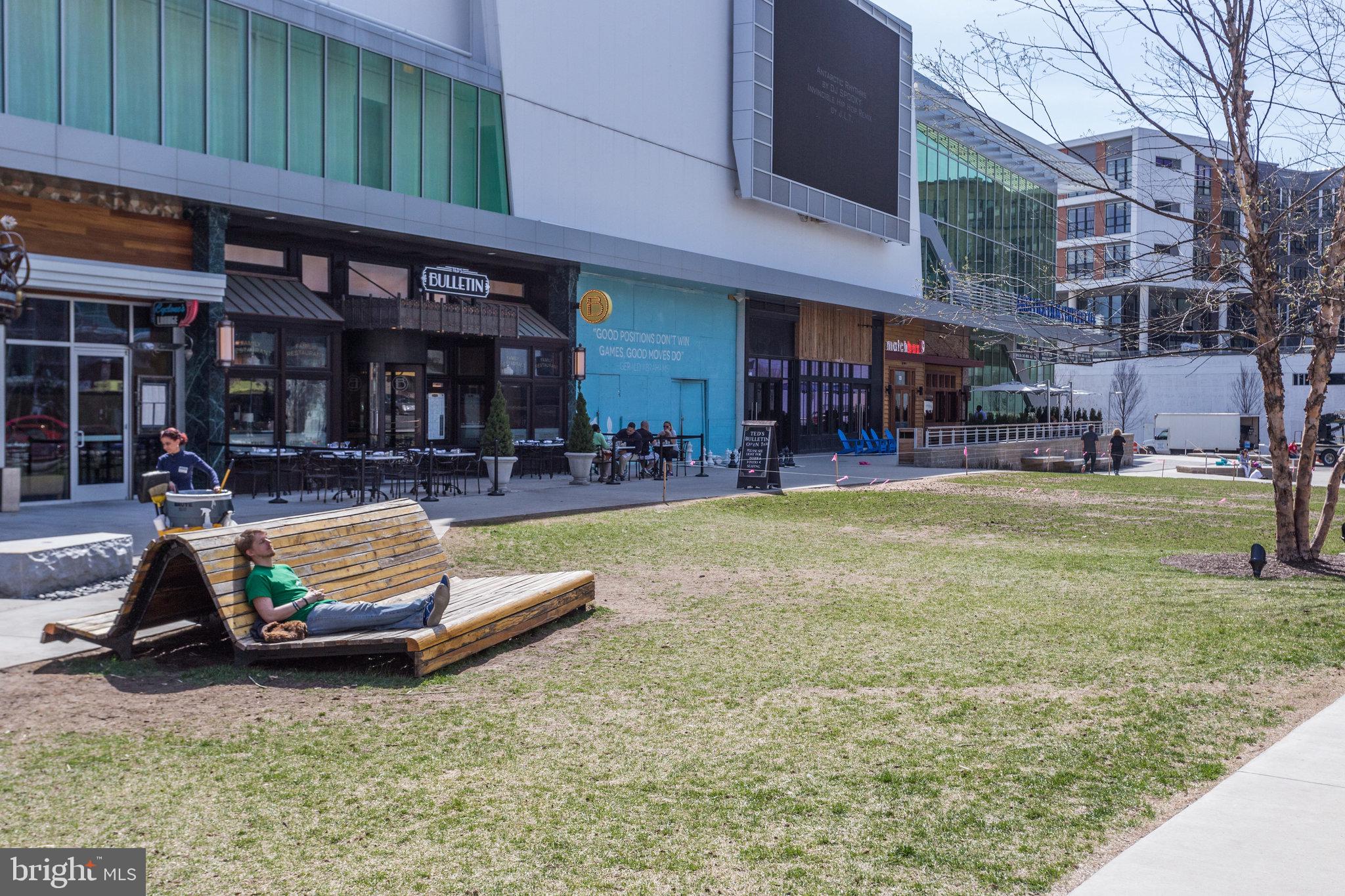 STONEWALL MANOR - Residential Lease