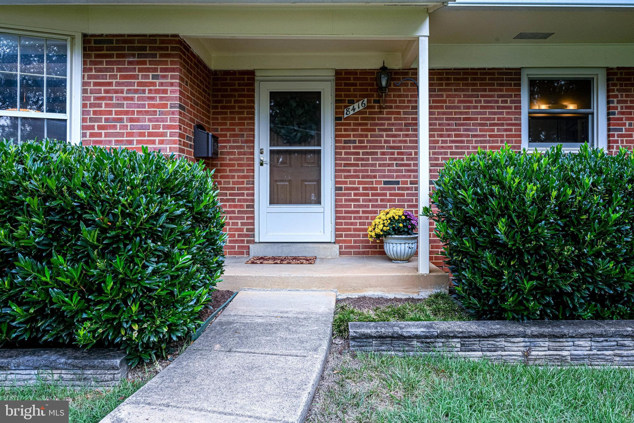 STONEWALL MANOR - Residential Lease