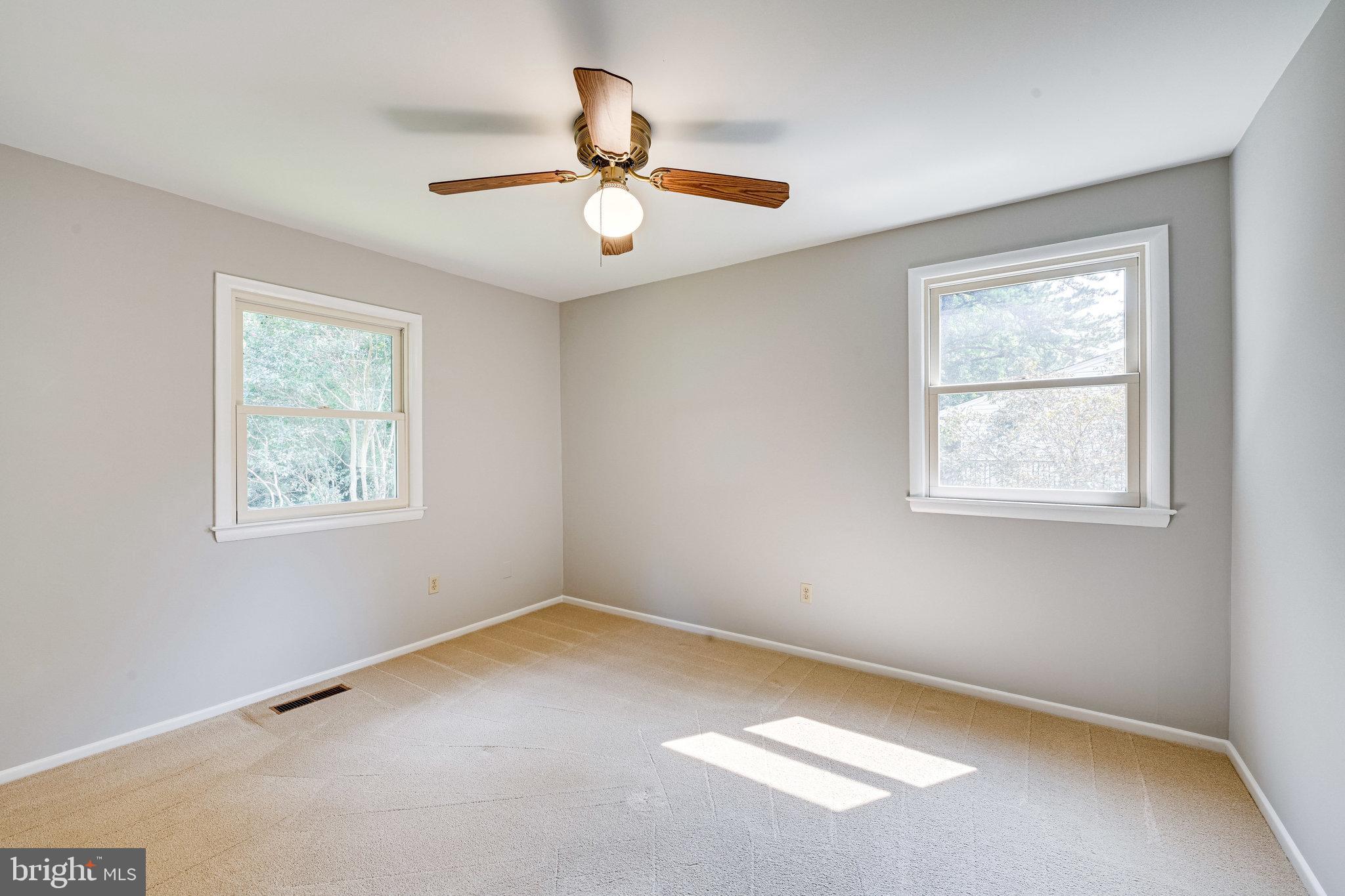 STONEWALL MANOR - Residential Lease