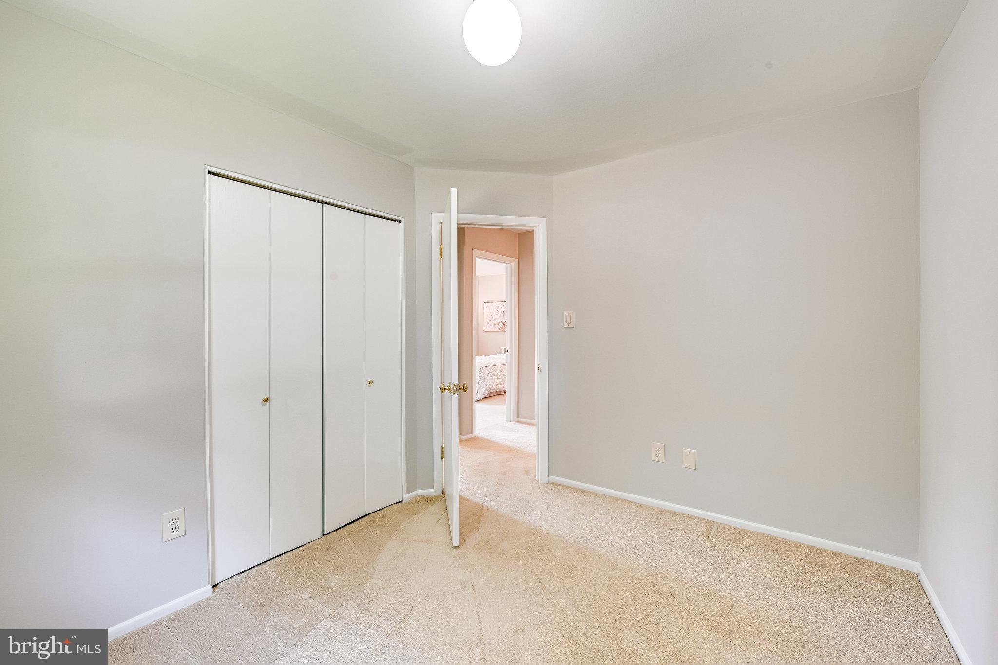 STONEWALL MANOR - Residential Lease