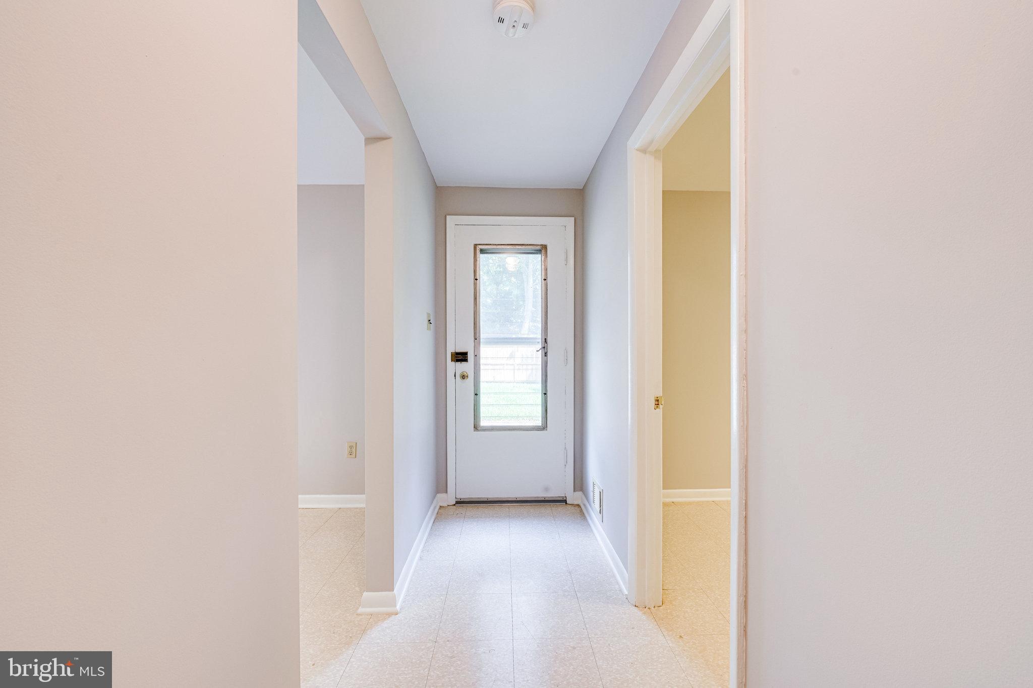 STONEWALL MANOR - Residential Lease