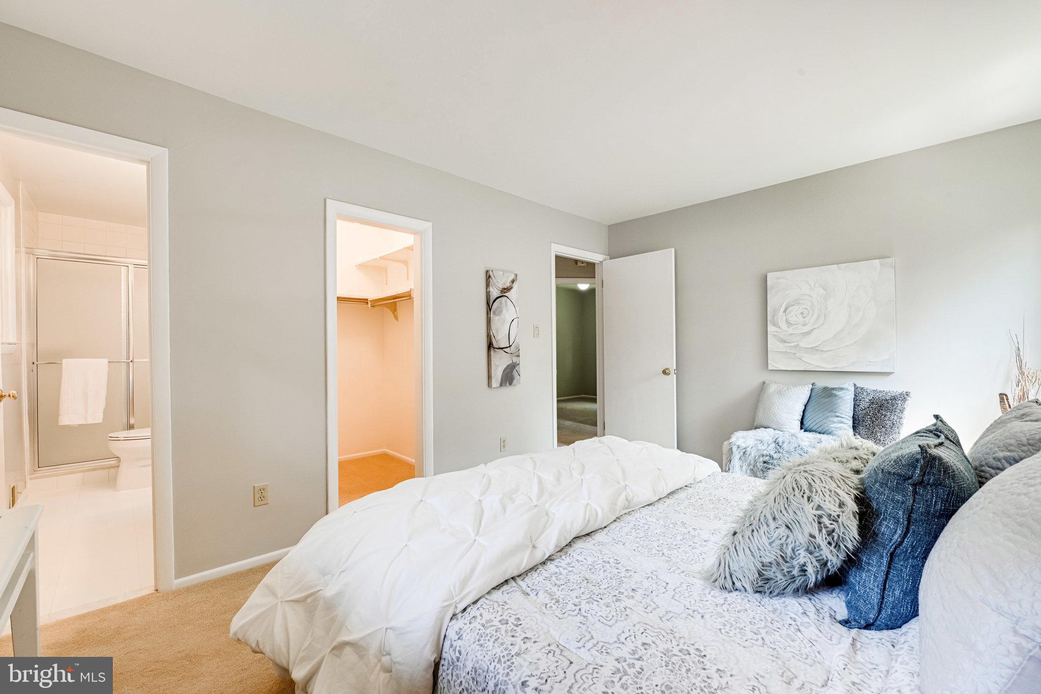 STONEWALL MANOR - Residential Lease