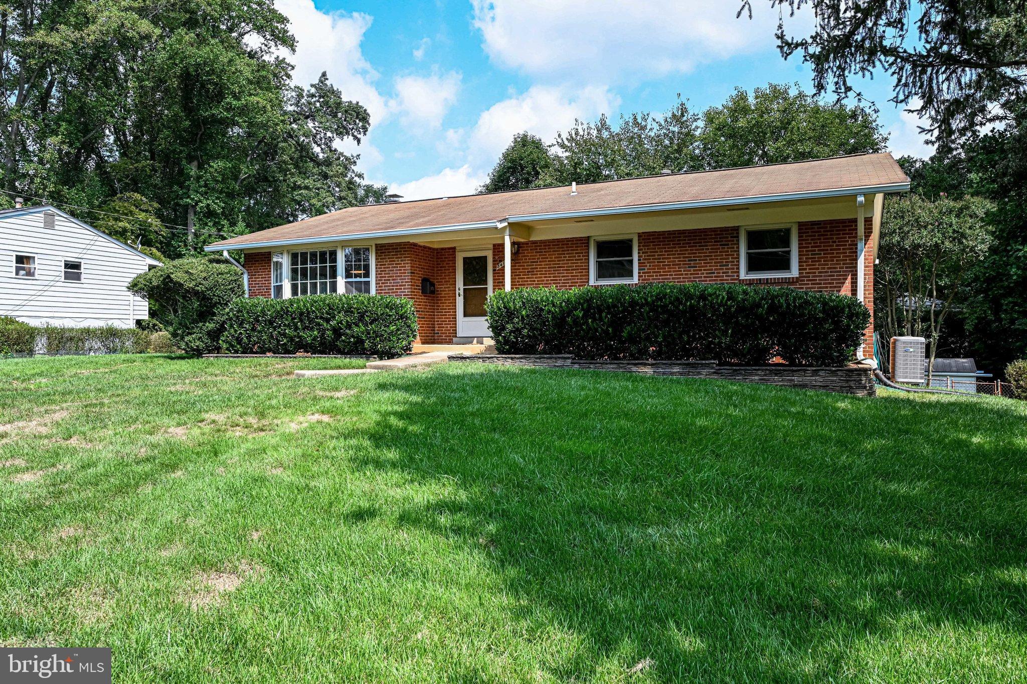 STONEWALL MANOR - Residential Lease