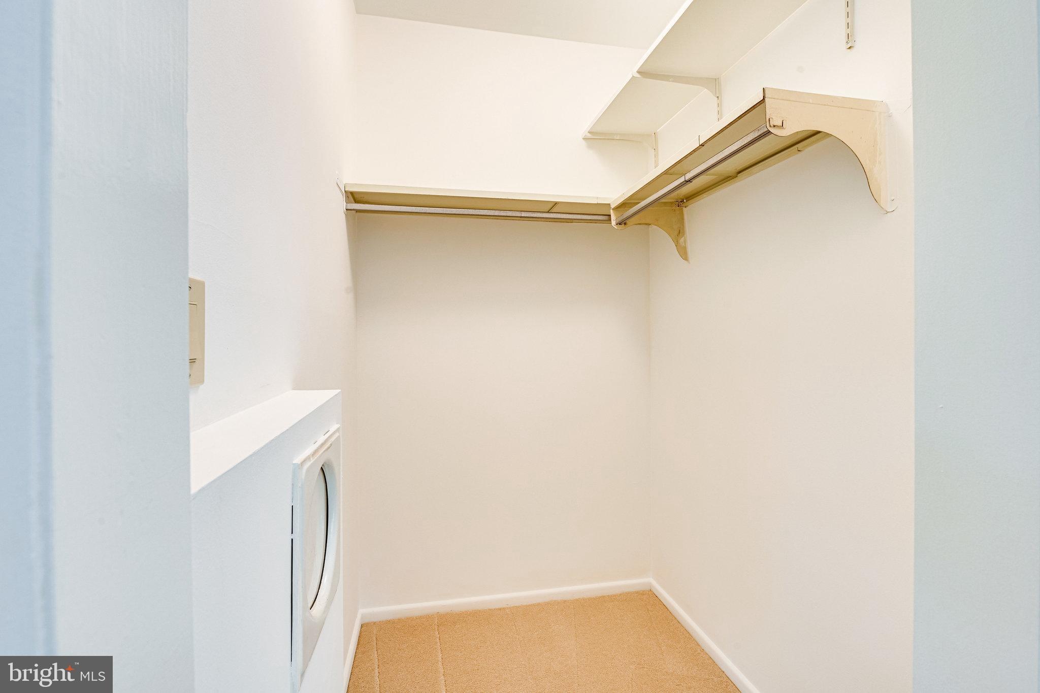 STONEWALL MANOR - Residential Lease