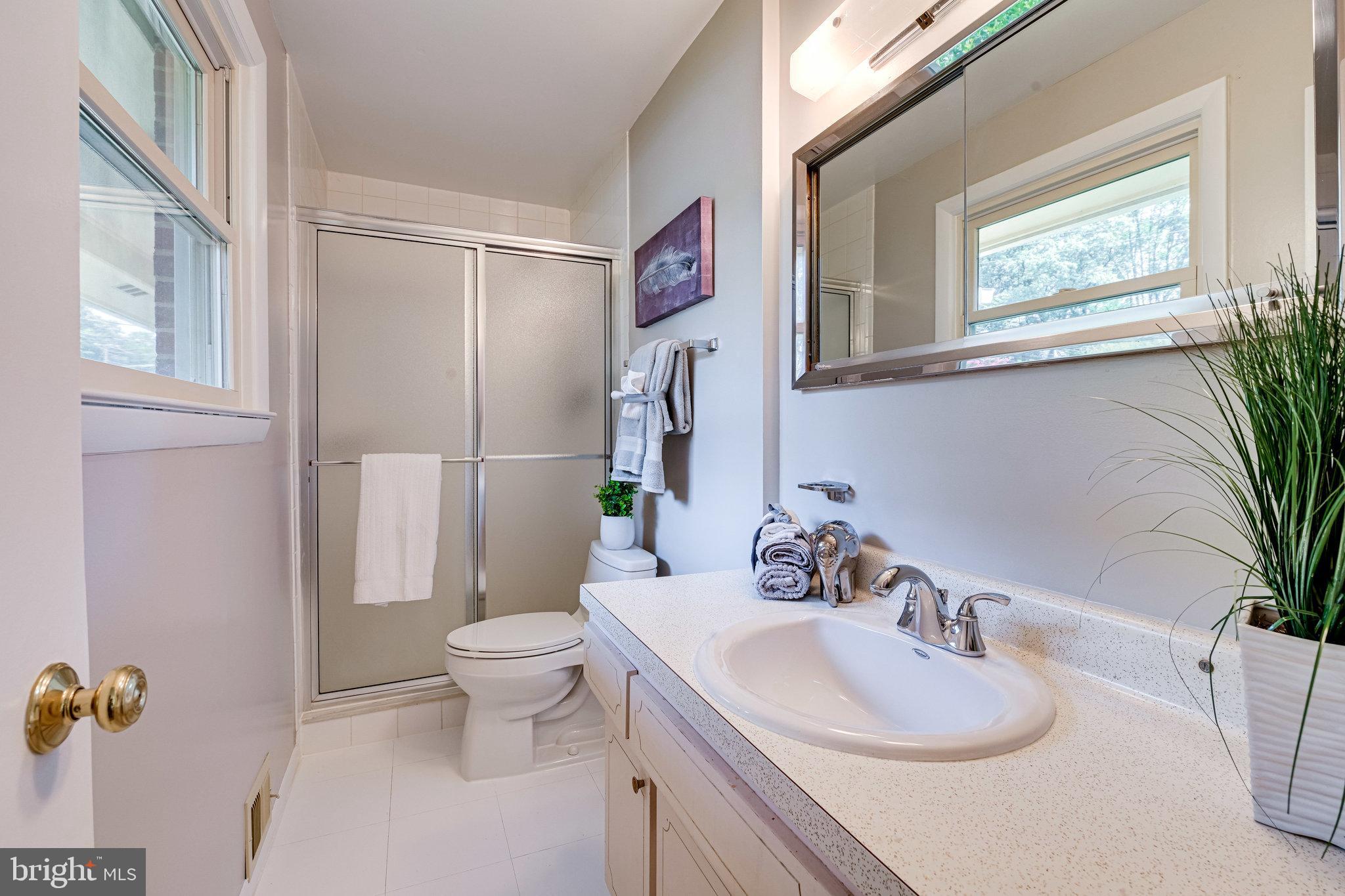 STONEWALL MANOR - Residential Lease