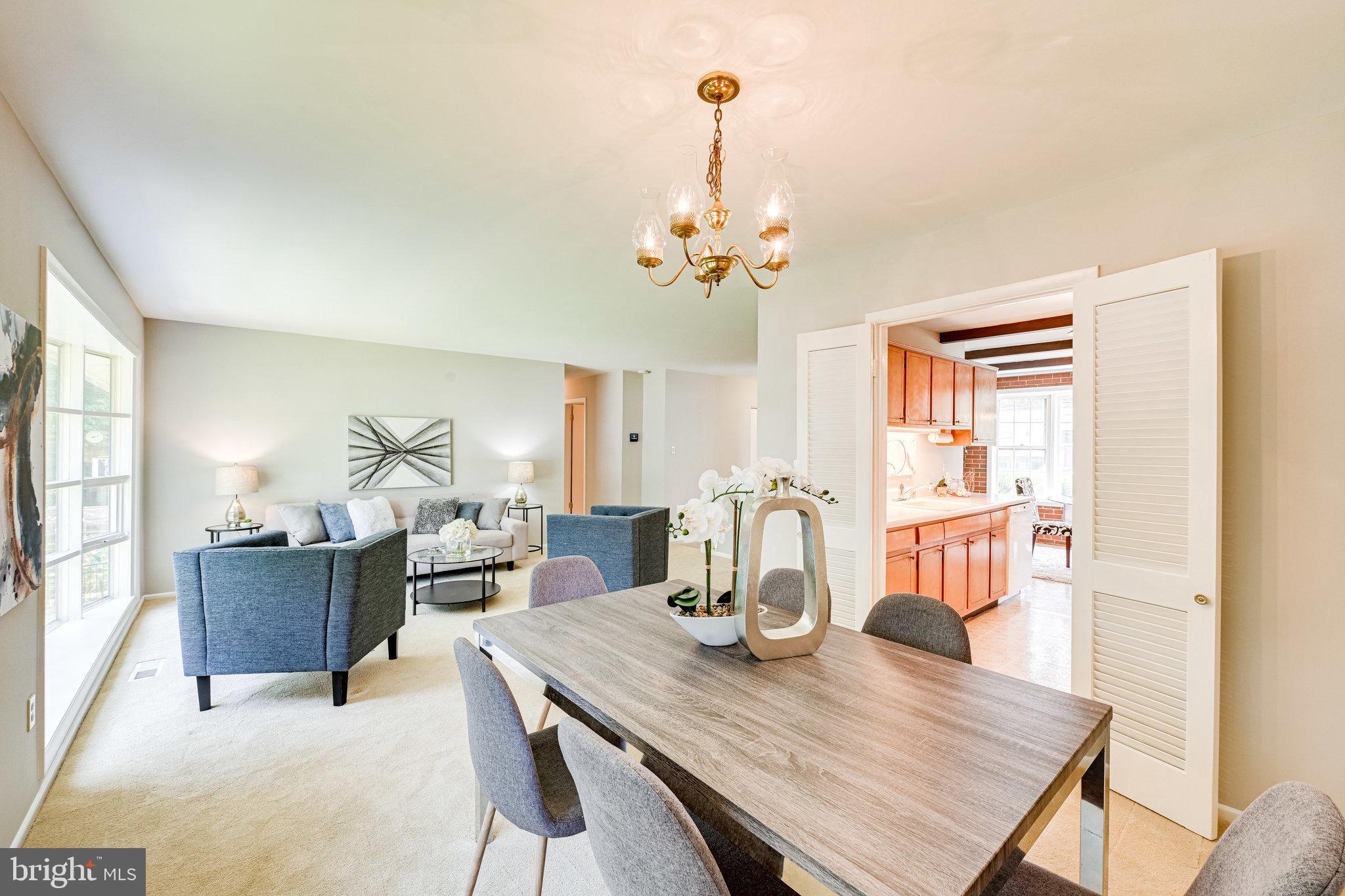 STONEWALL MANOR - Residential Lease