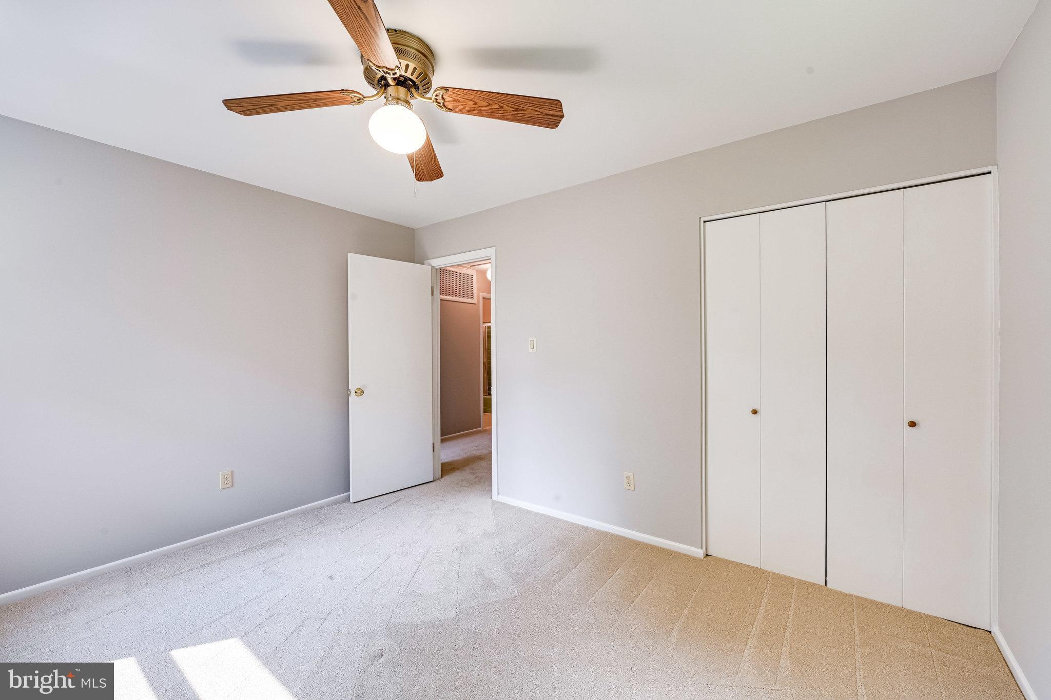 STONEWALL MANOR - Residential Lease