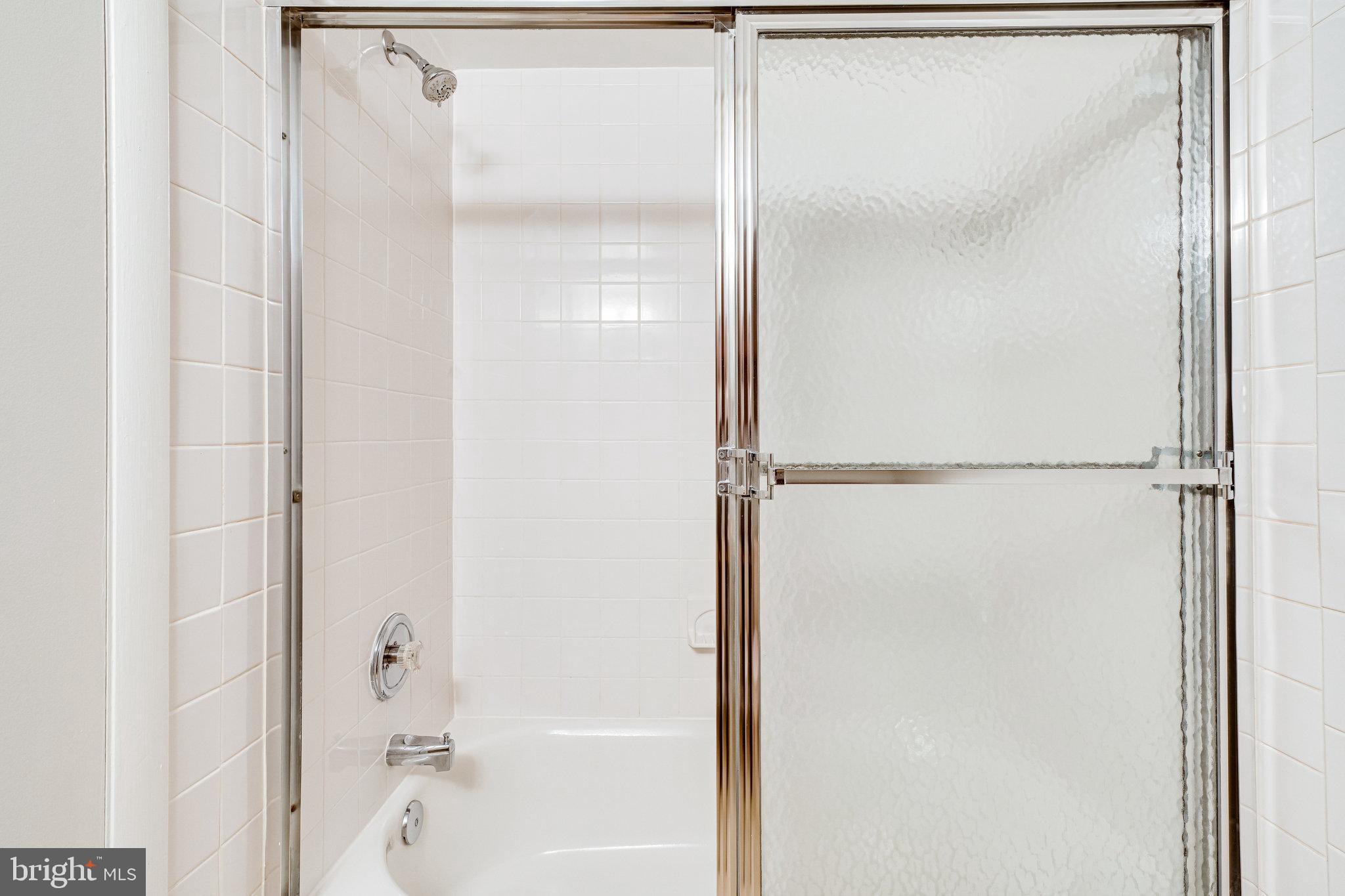 STONEWALL MANOR - Residential Lease