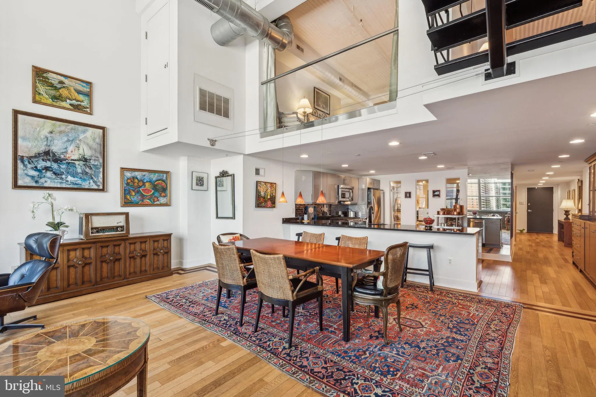 Philadelphia, Pennsylvania 19103, United States, 3 Bedrooms Bedrooms, ,2 BathroomsBathrooms,Residential,Active,127298