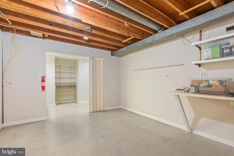 FOXHALL - Residential