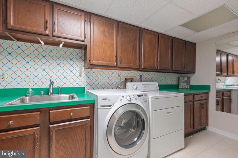 FOXHALL - Residential