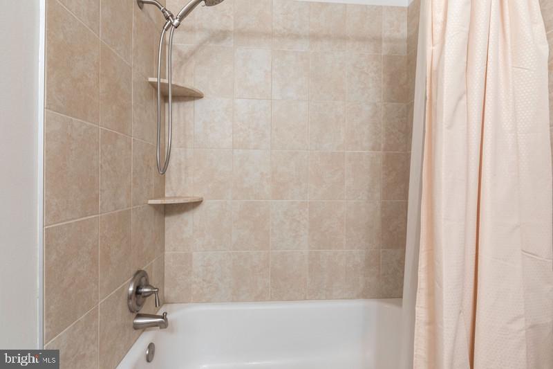 FOXHALL - Residential