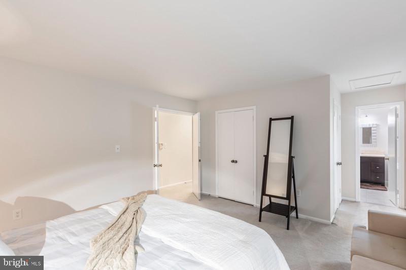 FOXHALL - Residential