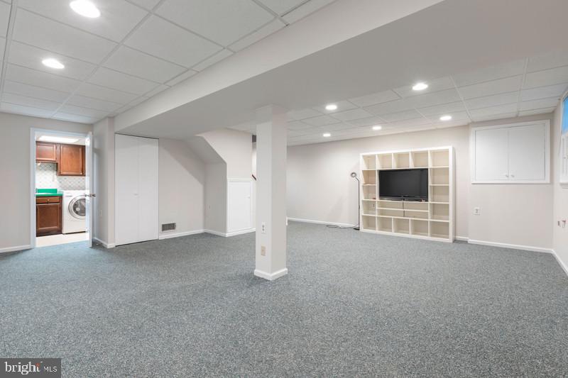 FOXHALL - Residential