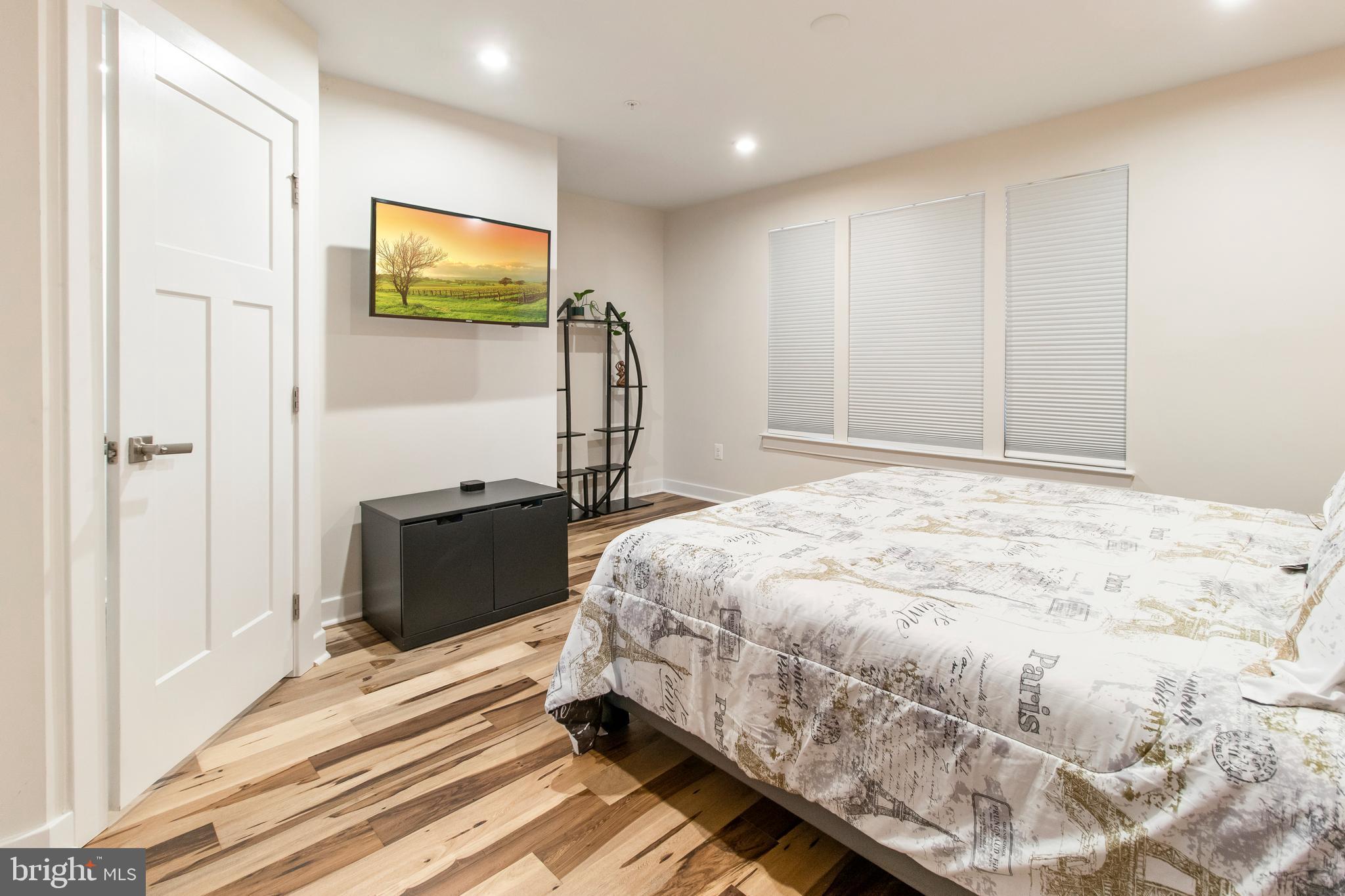 EDITORS PARK - Residential