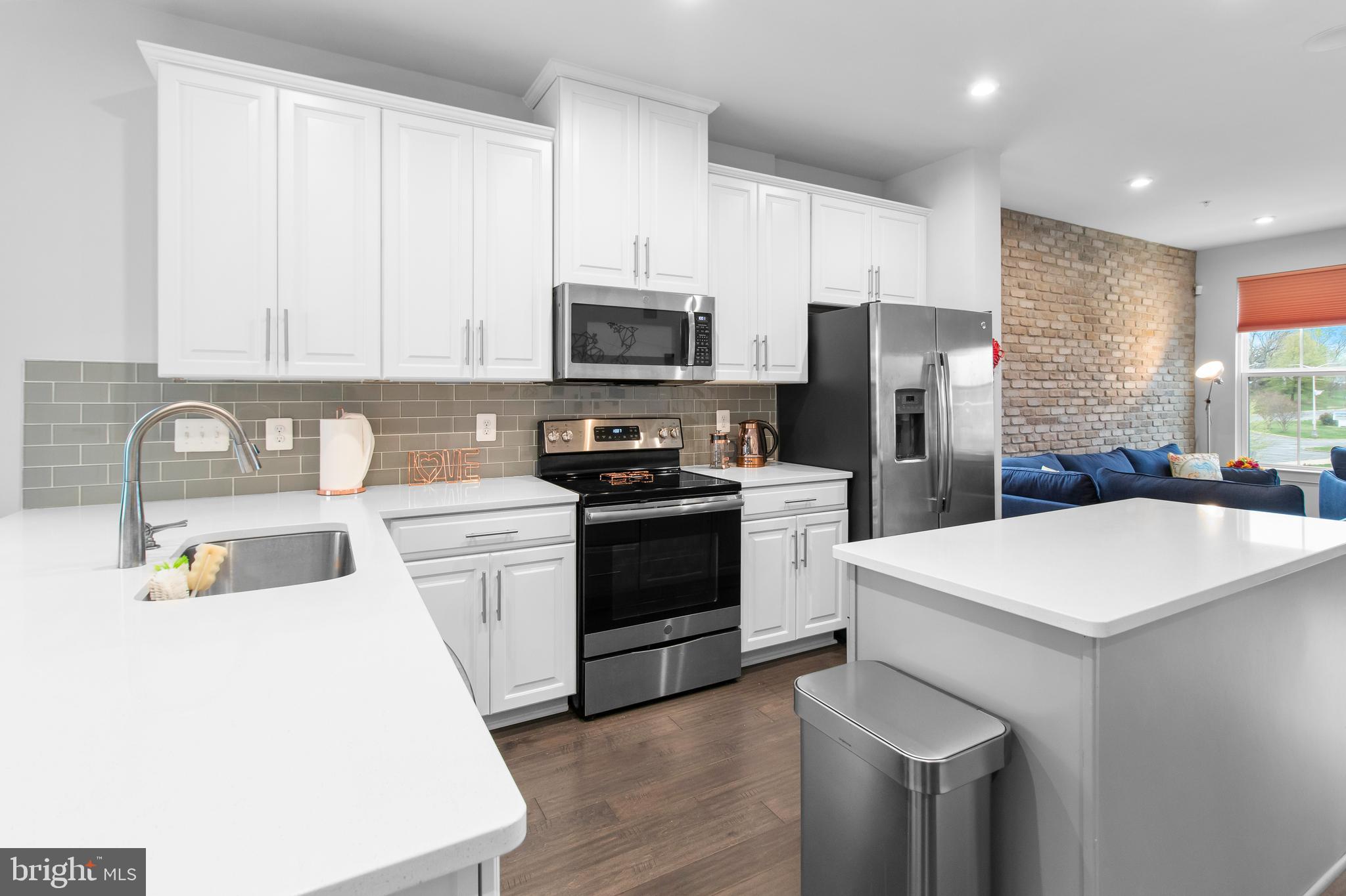 EDITORS PARK - Residential