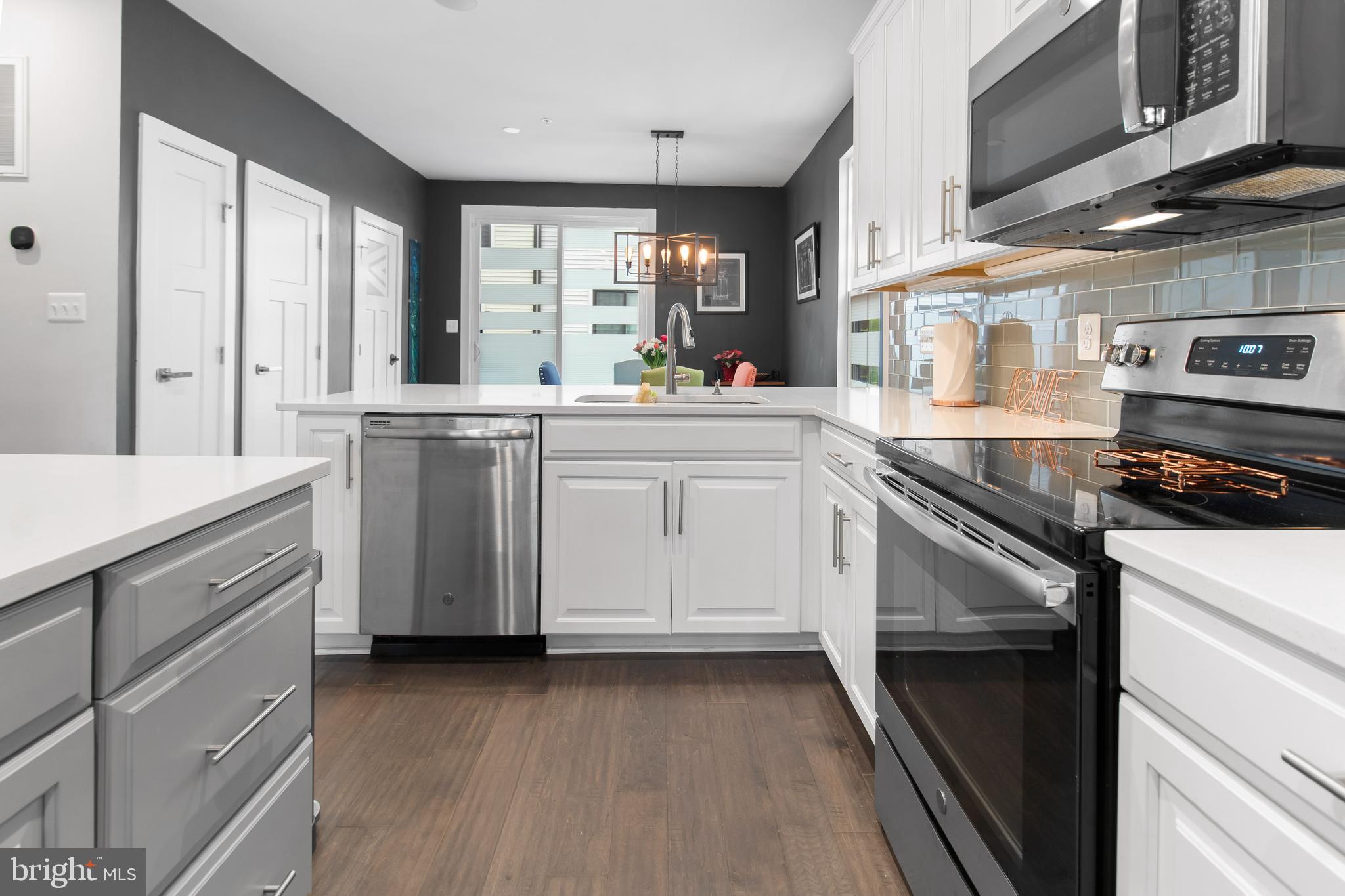 EDITORS PARK - Residential