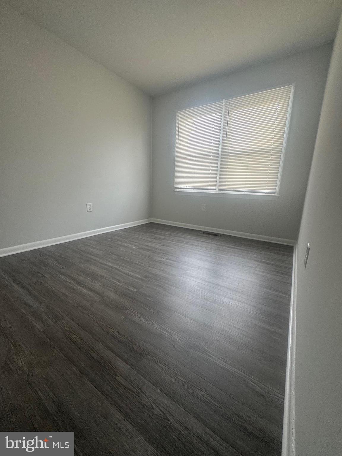 LAKE RIDGE - Residential Lease