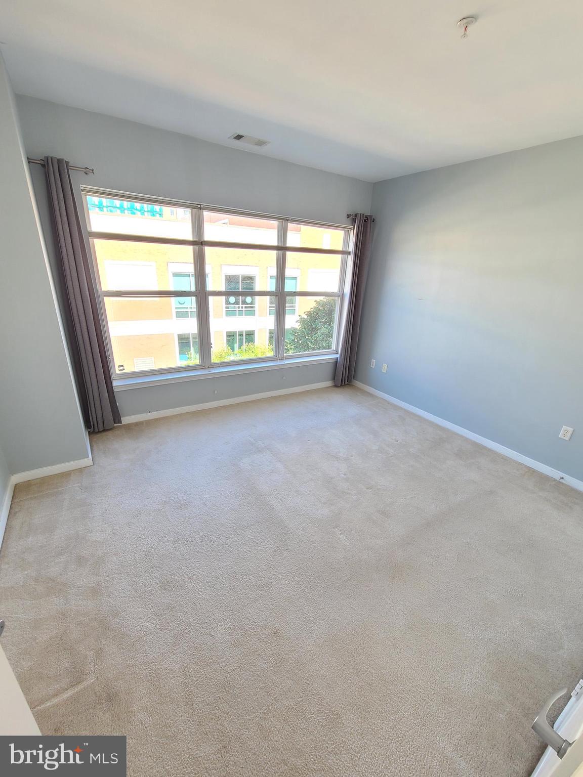 8045 AT SILVER SPRING METRO - Residential Lease