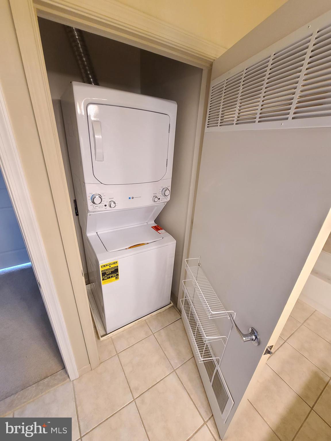 8045 AT SILVER SPRING METRO - Residential Lease