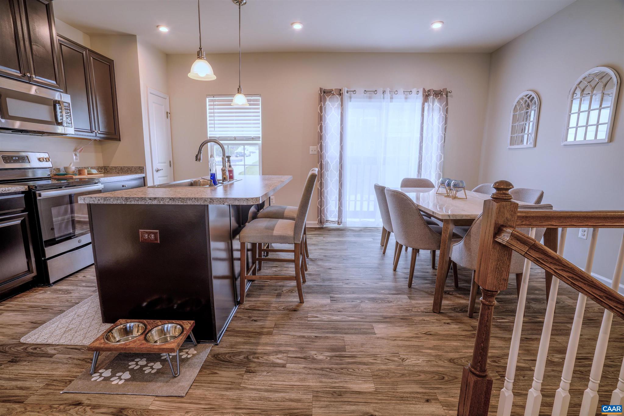 VILLAGE OAKS - Residential