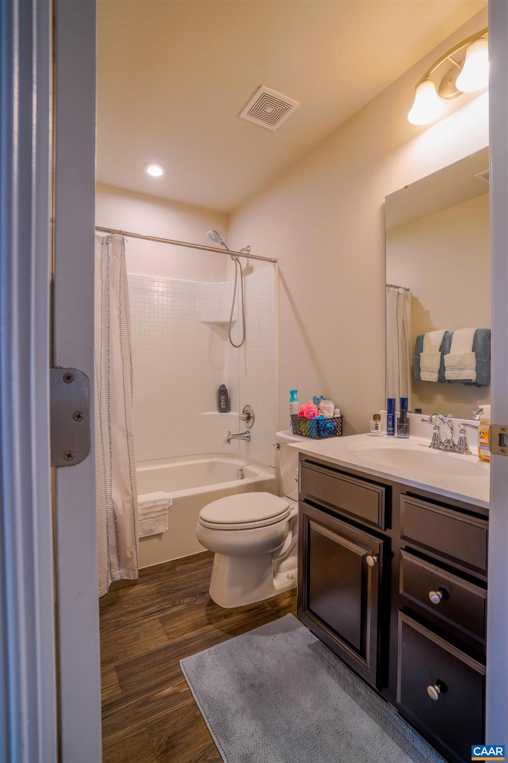 VILLAGE OAKS - Residential