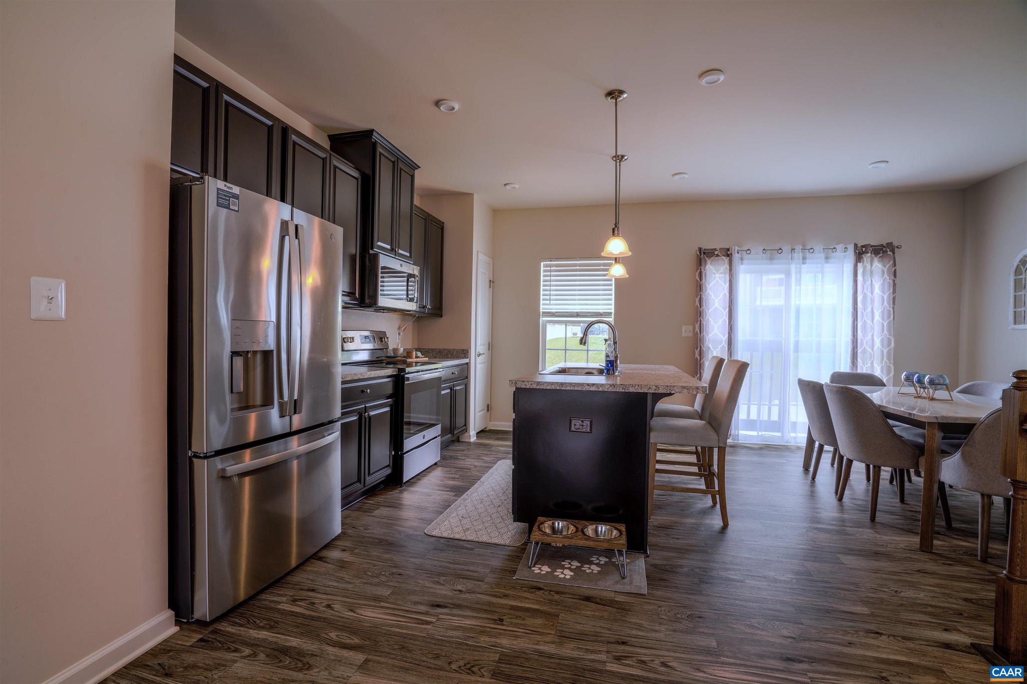 VILLAGE OAKS - Residential