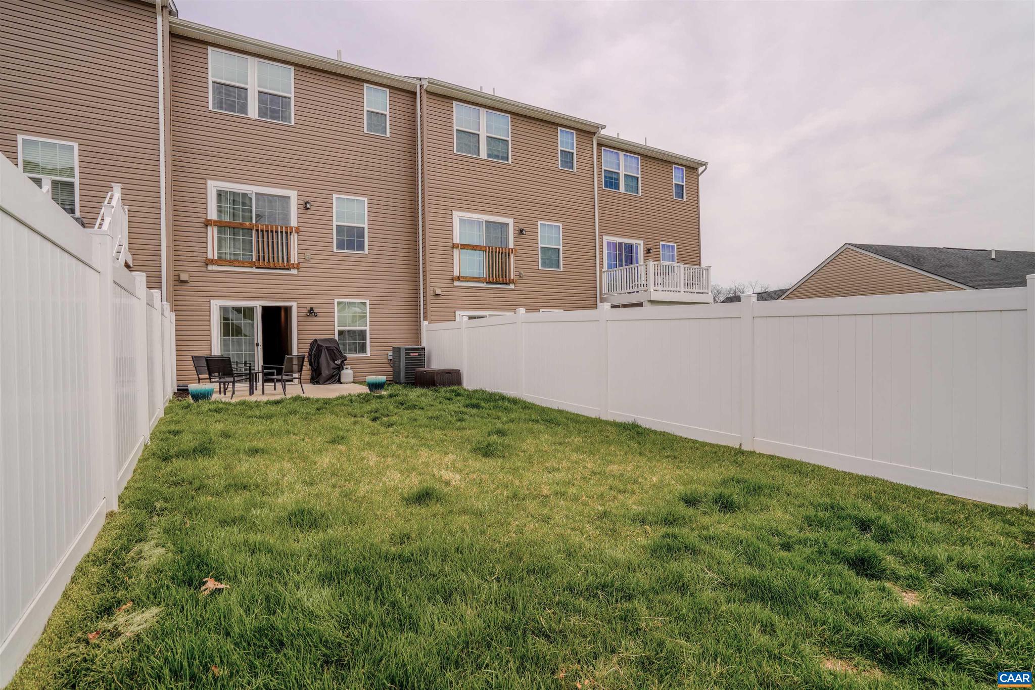 VILLAGE OAKS - Residential