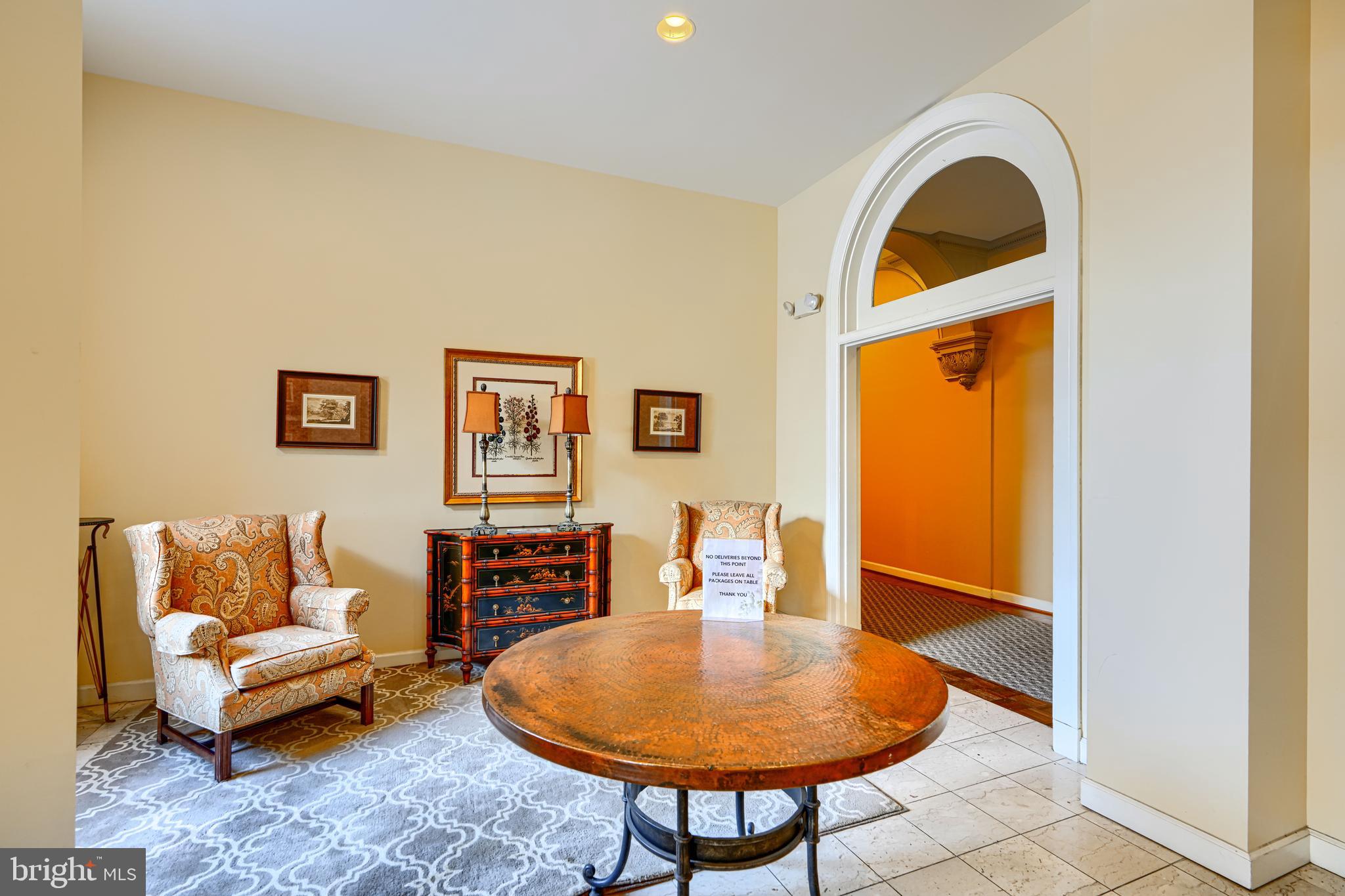 ROLAND PARK - Residential