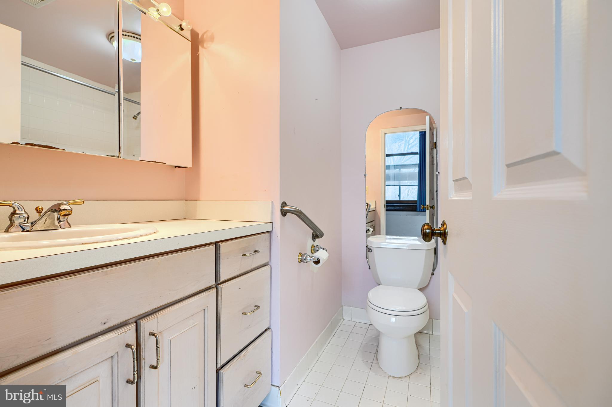 ROLAND PARK - Residential