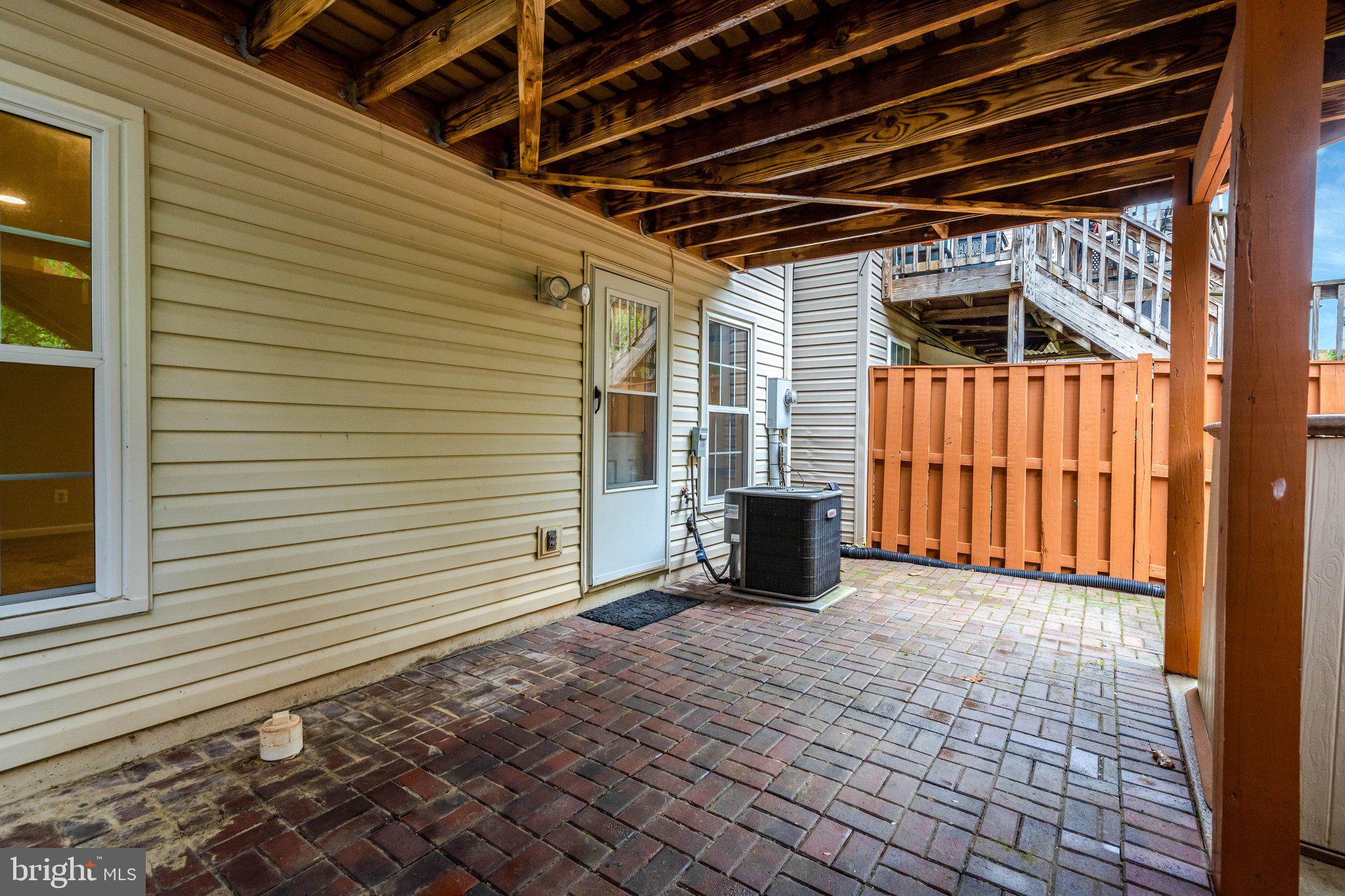 COMPTON VILLAGE - Residential