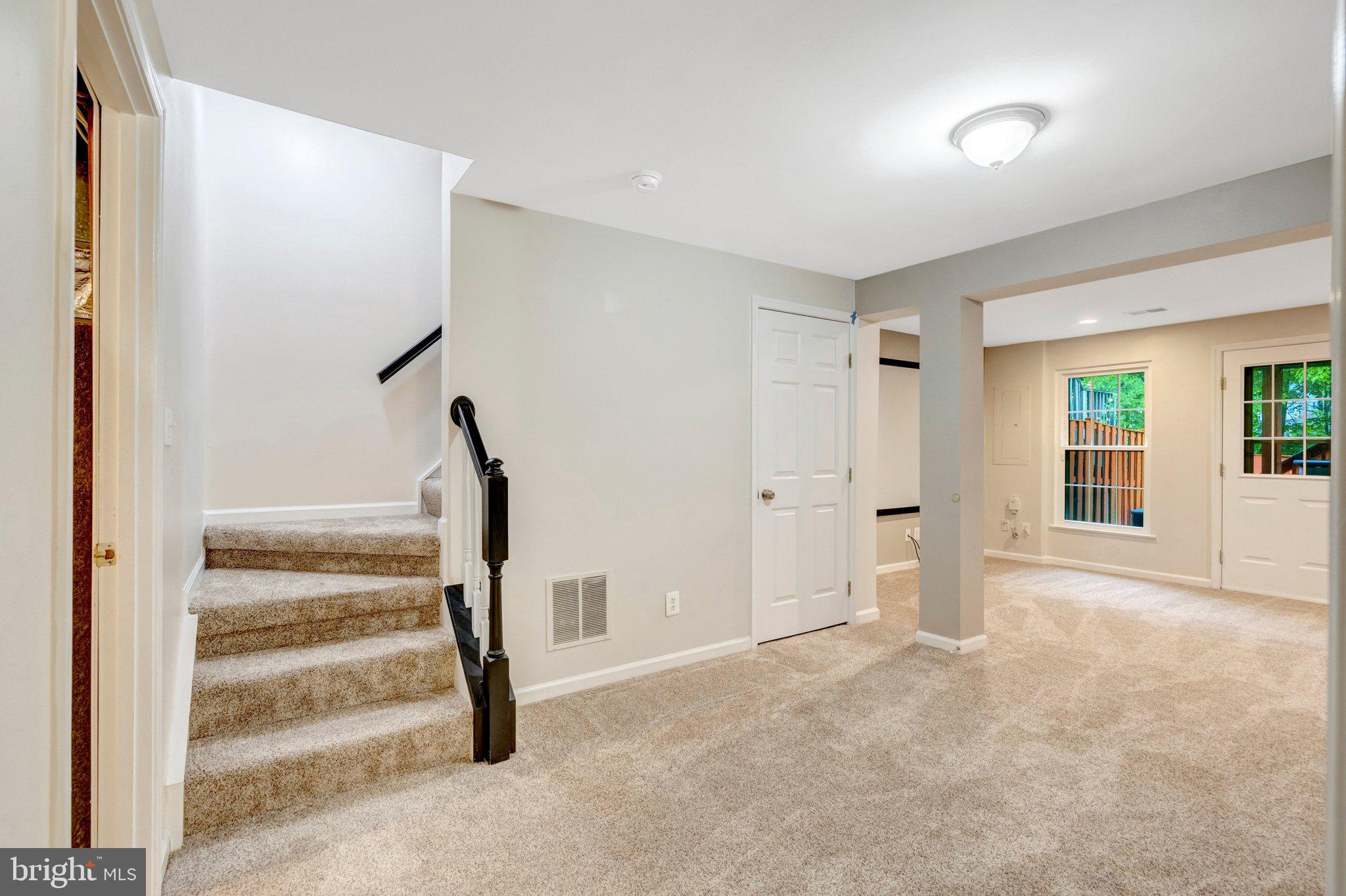 COMPTON VILLAGE - Residential