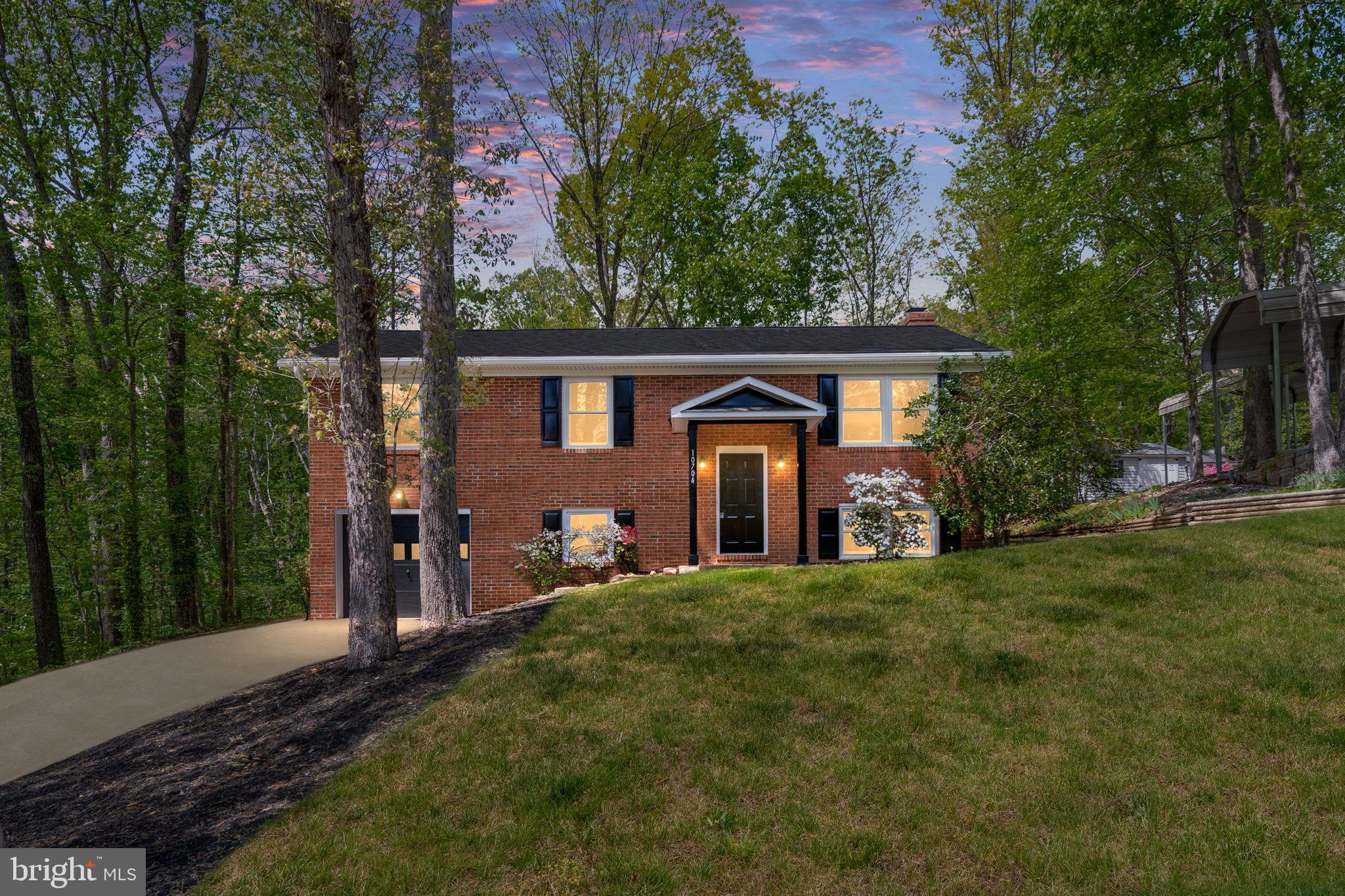 LORRAINE HEIGHTS - Residential