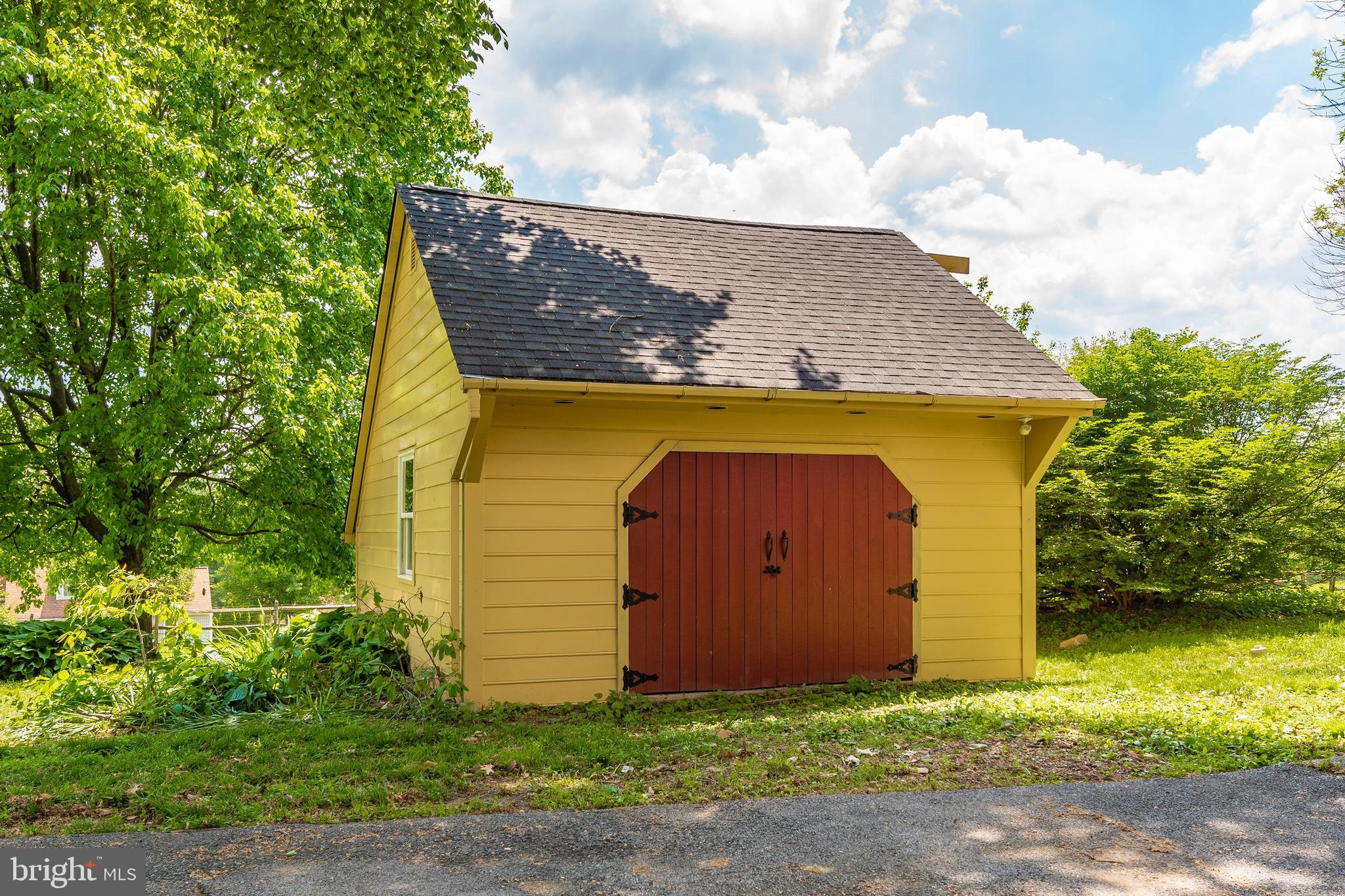 SPONSELLERS ADDITION - Residential