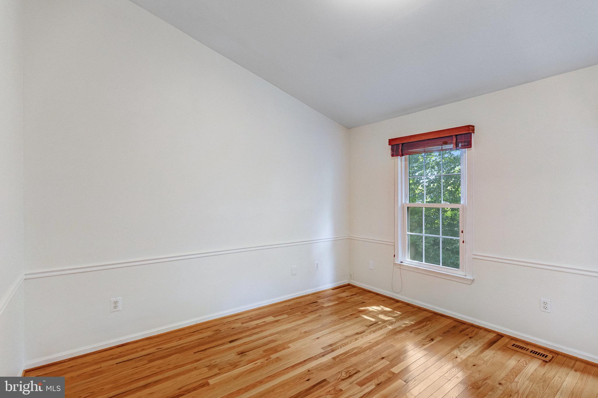 SPRINGFIELD OAKS - Residential Lease