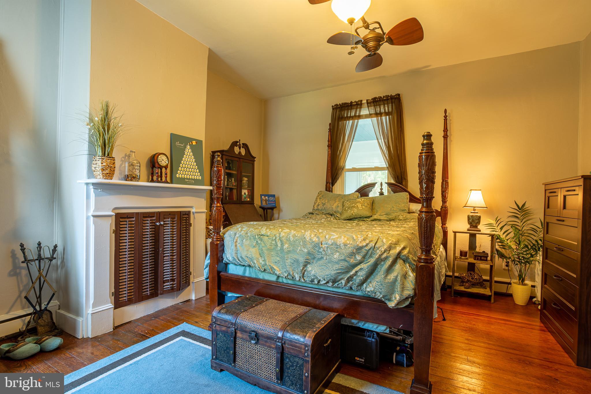 OAKLAND ESTATES - Residential