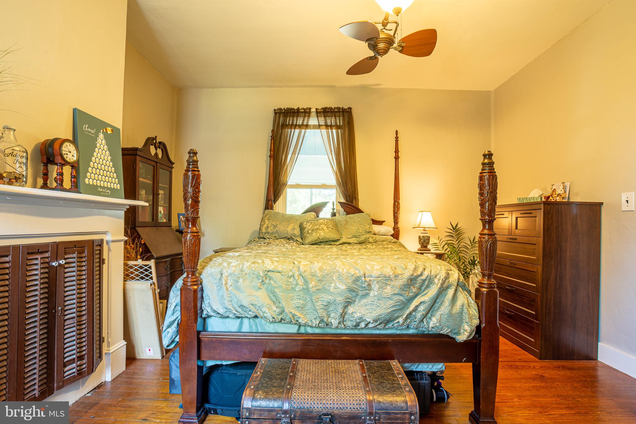 OAKLAND ESTATES - Residential