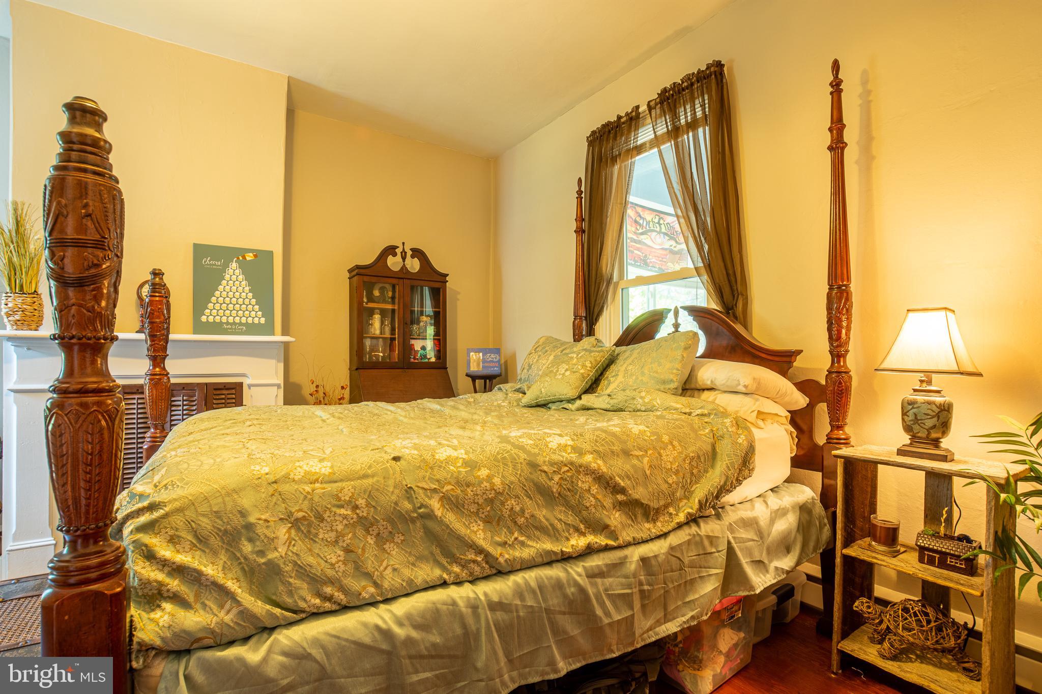 OAKLAND ESTATES - Residential