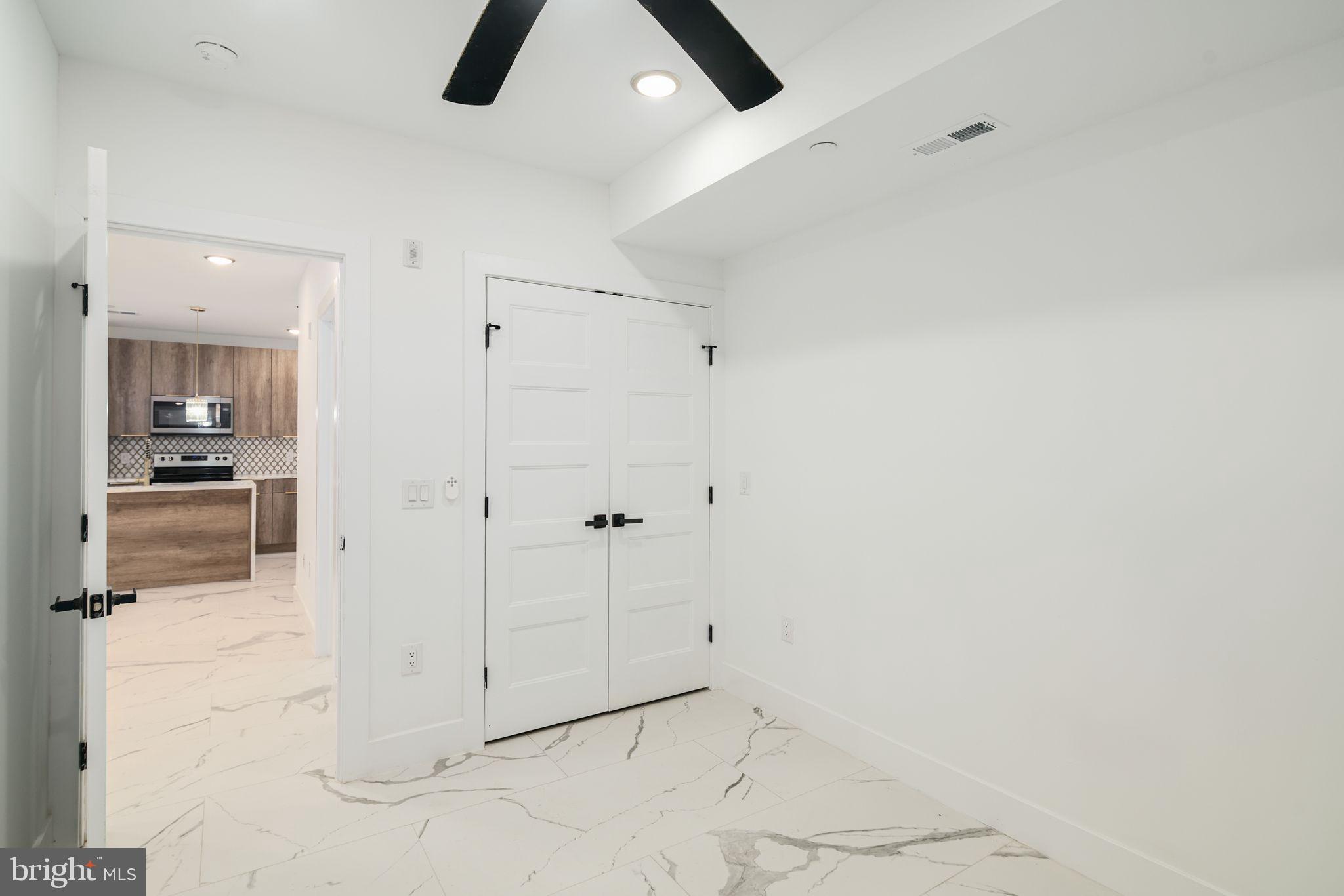 NORRIS SQUARE - Residential Lease