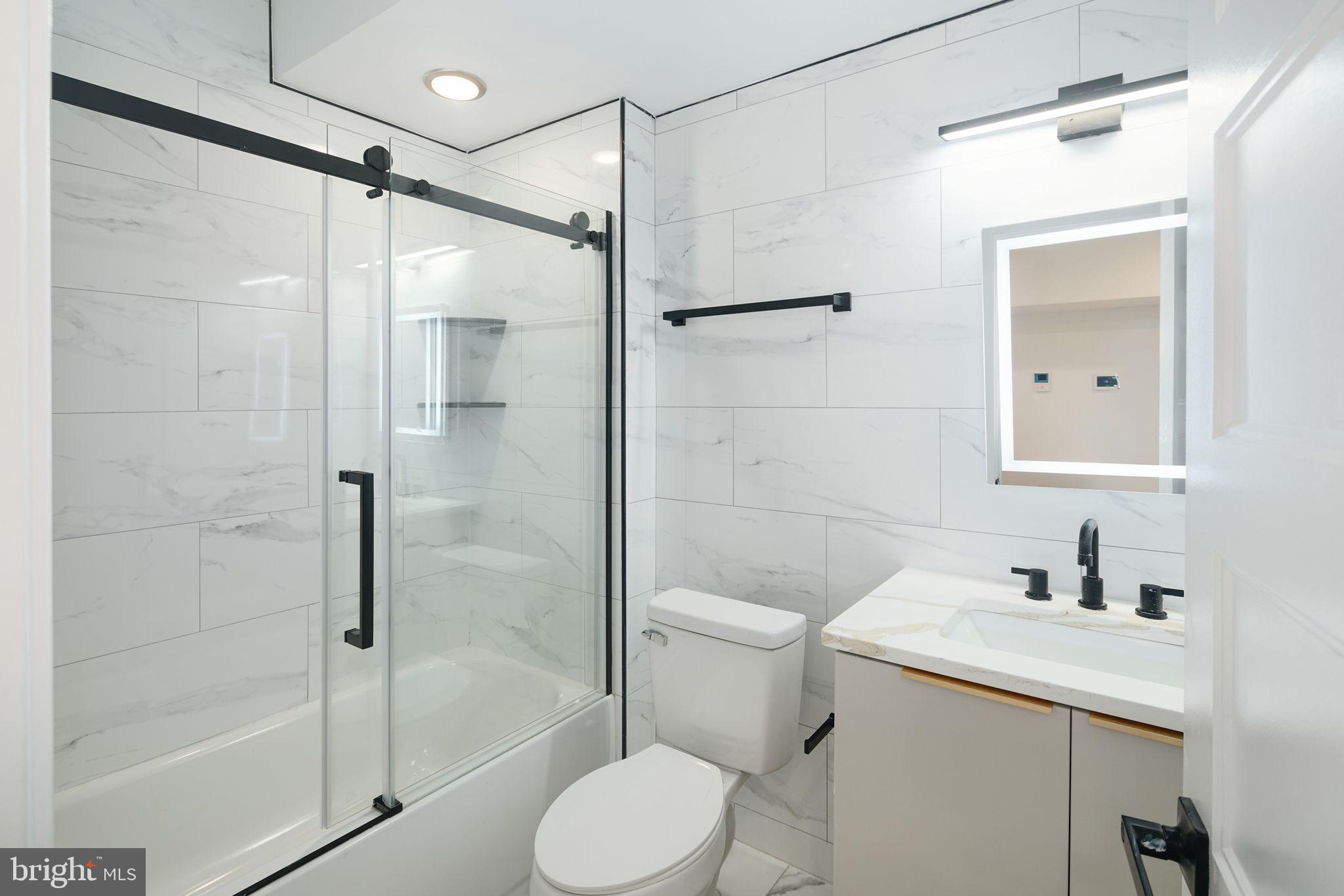 NORRIS SQUARE - Residential Lease