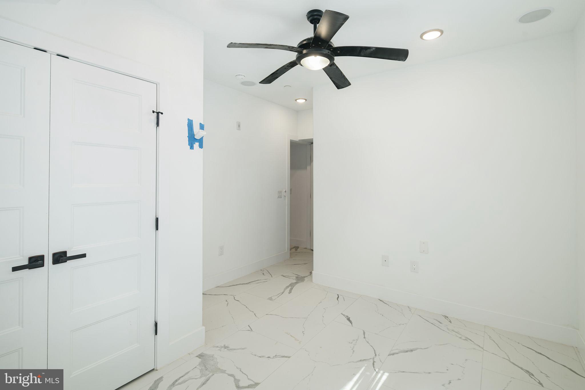 NORRIS SQUARE - Residential Lease