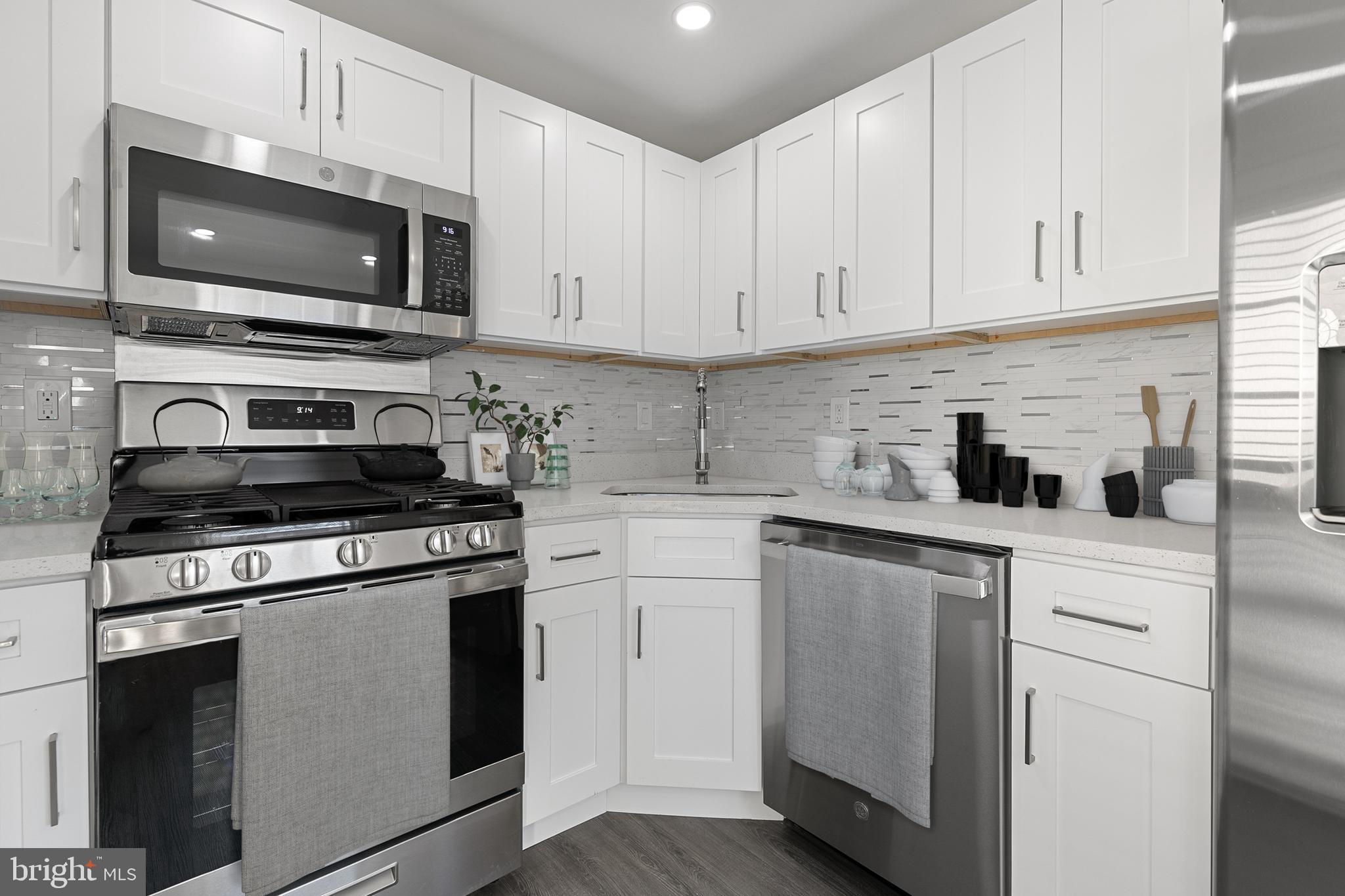 HAMPDEN HISTORIC DISTRICT - Residential Lease