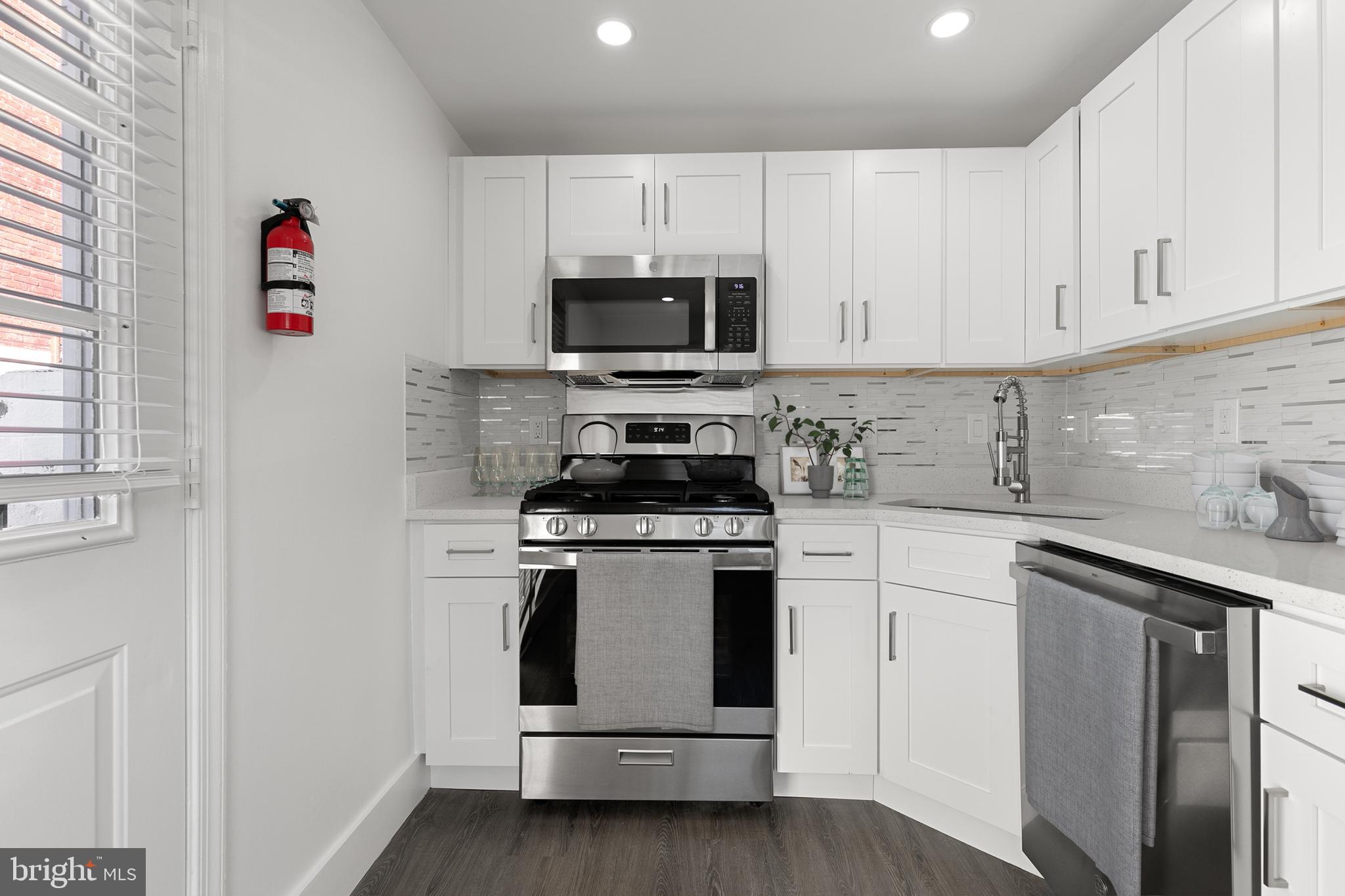 HAMPDEN HISTORIC DISTRICT - Residential Lease