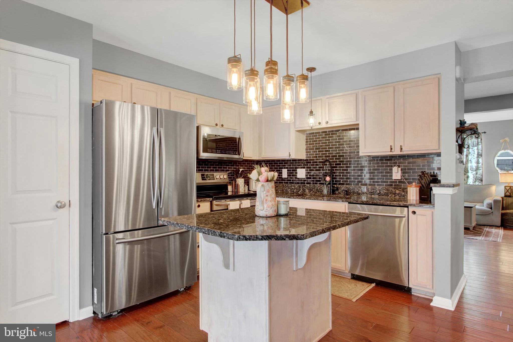 NORTHFIELD - Residential