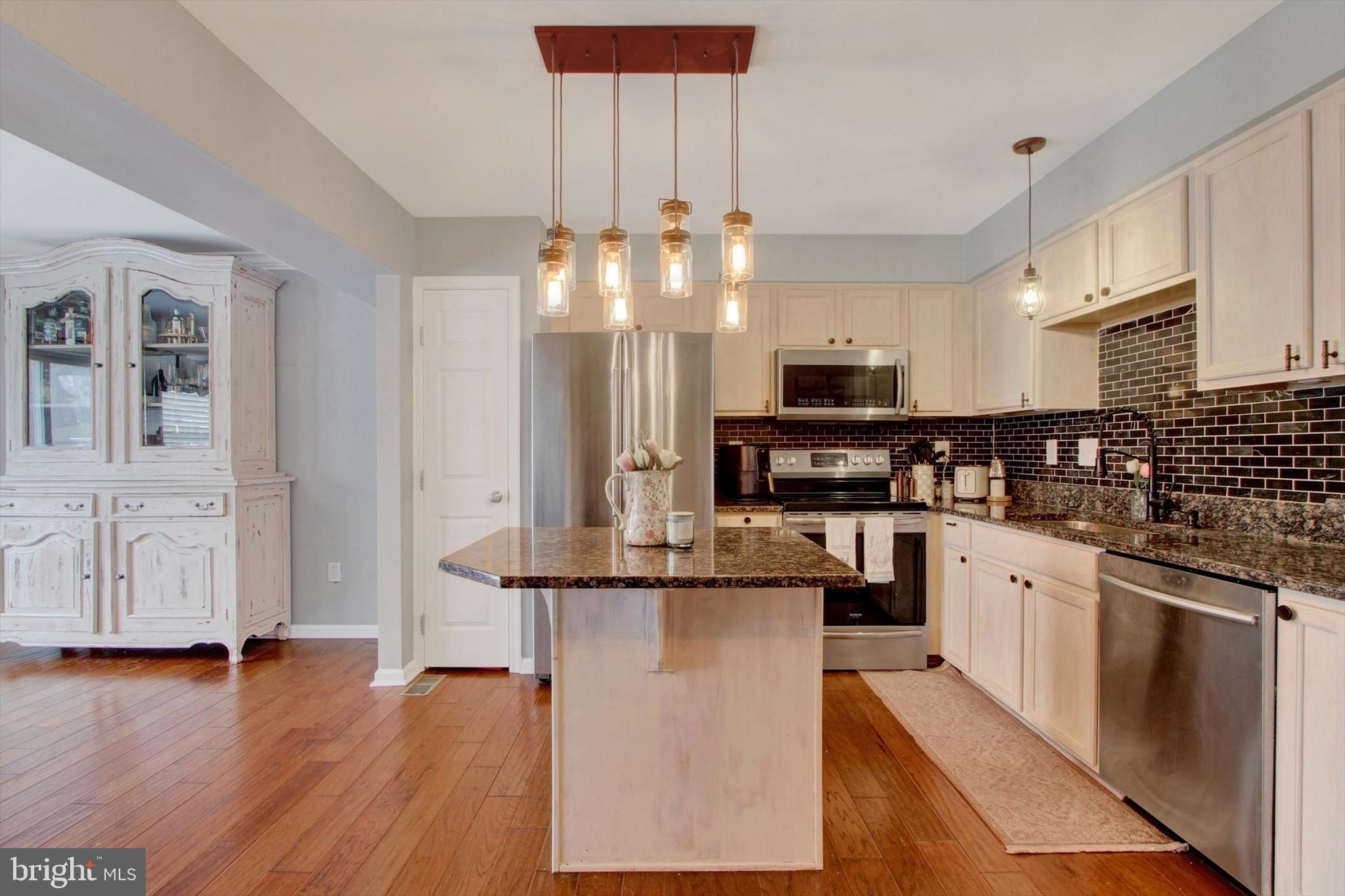 NORTHFIELD - Residential