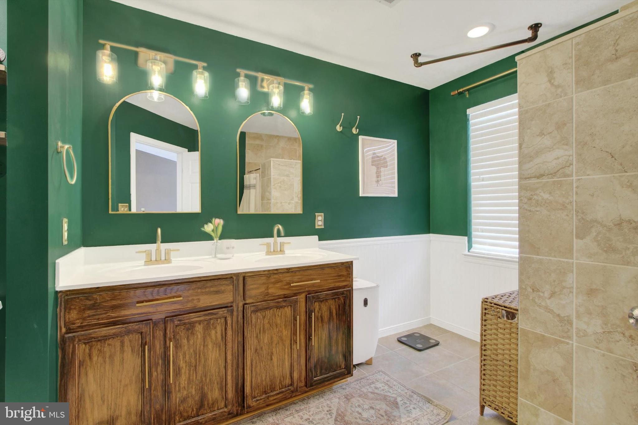 NORTHFIELD - Residential