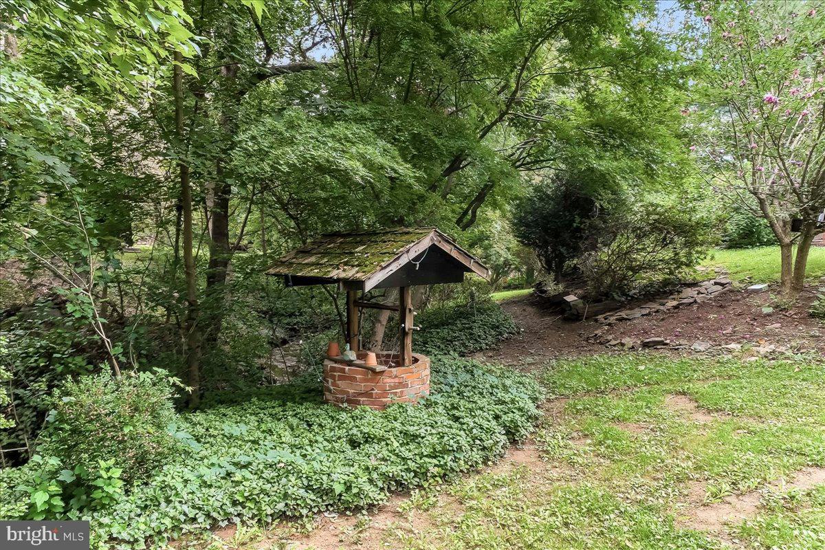 1336 LINDSAY LANE