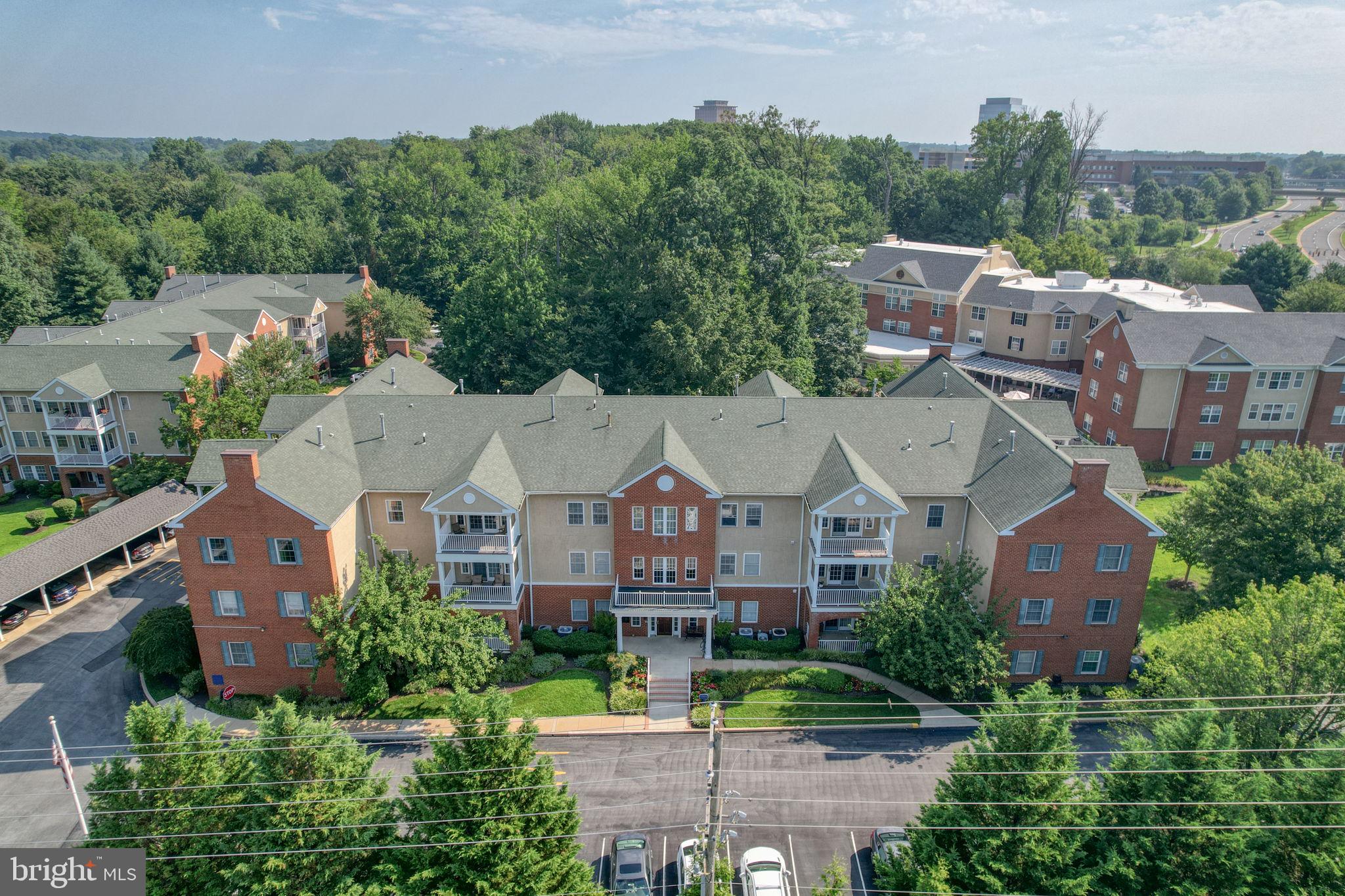 1517 ROCKLAND ROAD UNIT 301