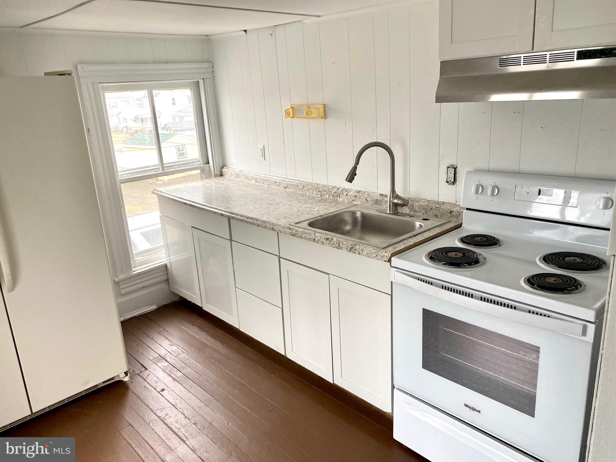 HURLOCK - Residential Income